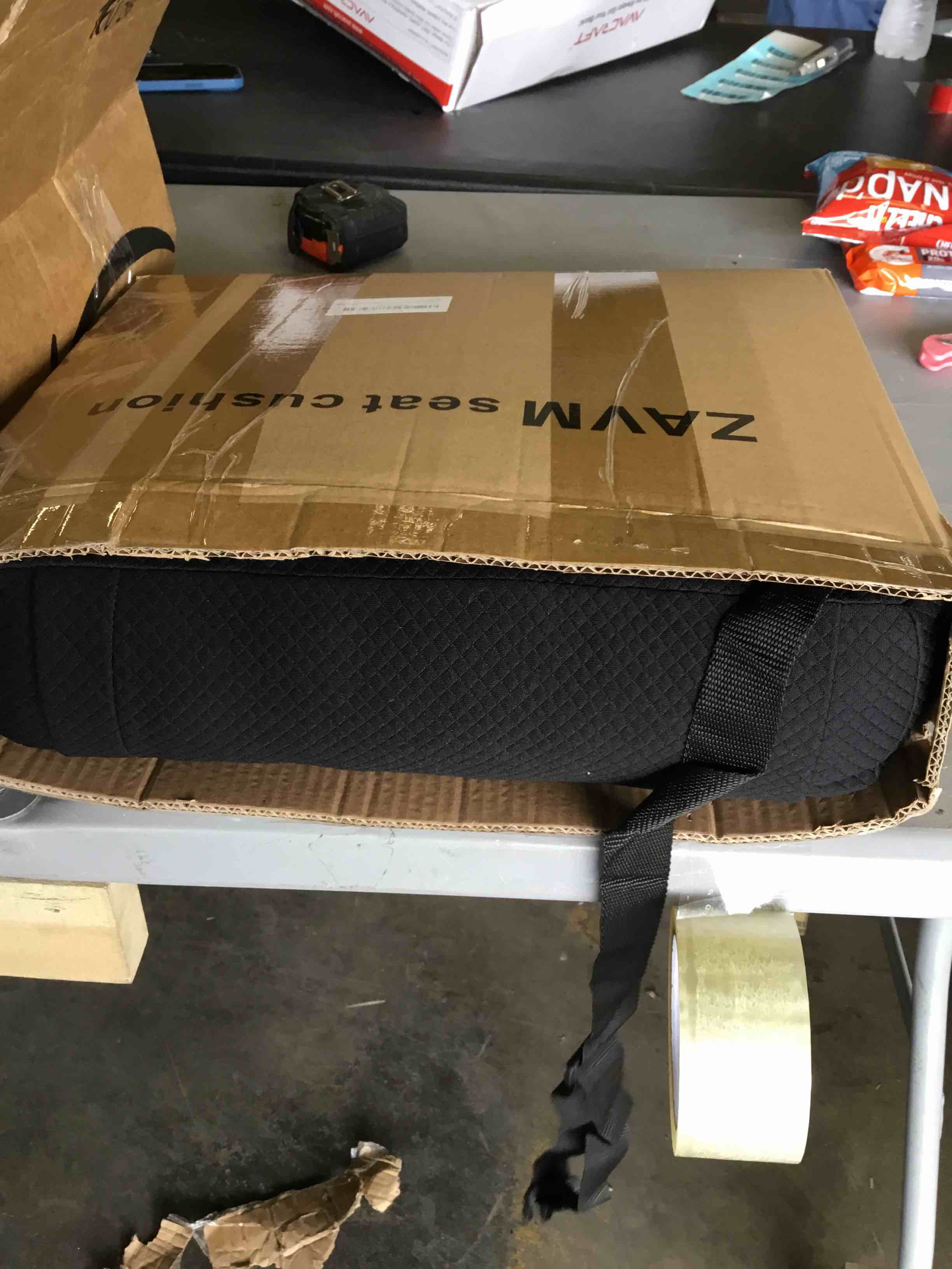 https://s3.amazonaws.com/lotting-images-prod/bidfta/BLU5316655_1689689748589.jpeg