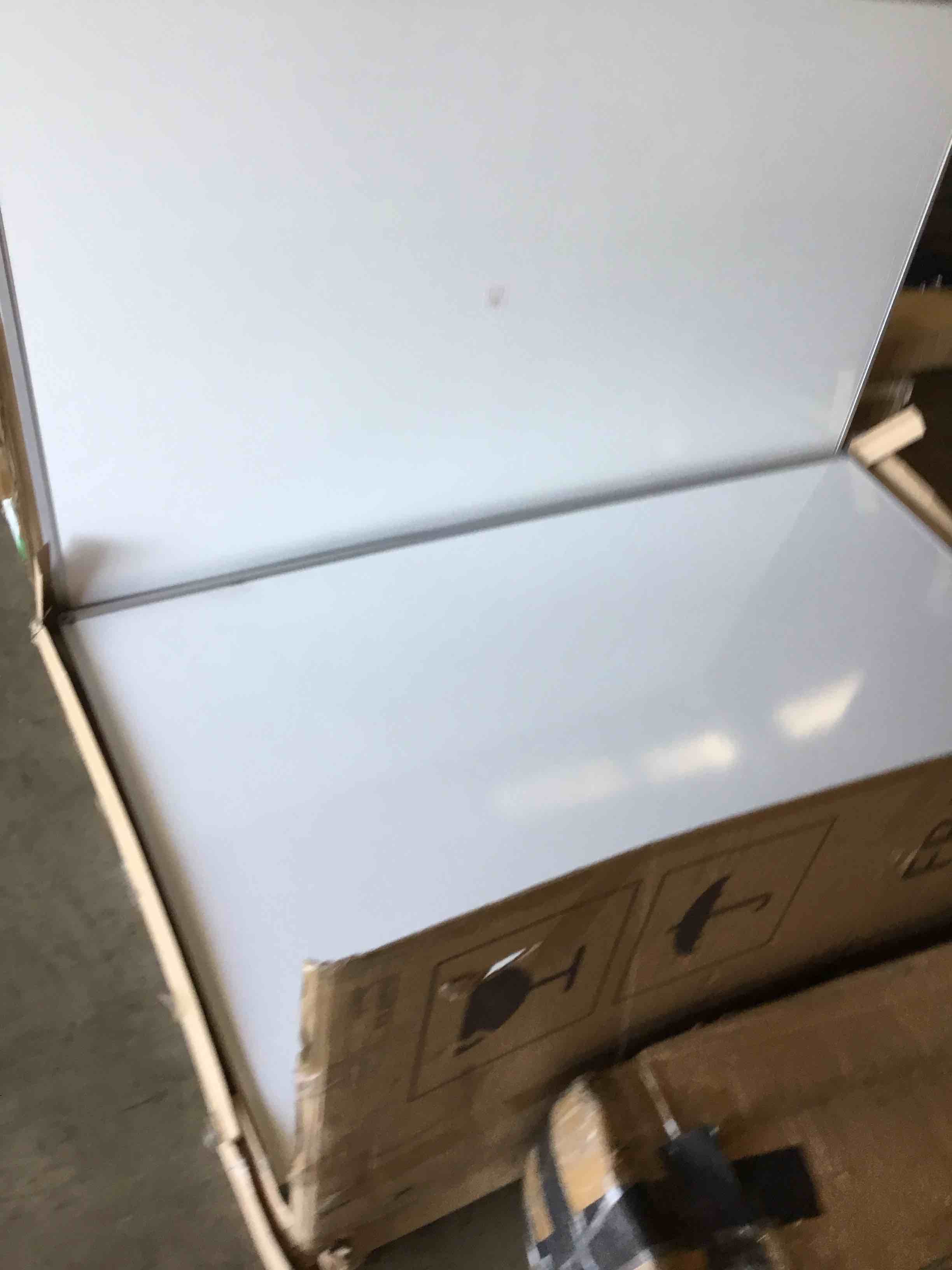 https://s3.amazonaws.com/lotting-images-prod/bidfta/BLU5317662_1696430172084.jpeg