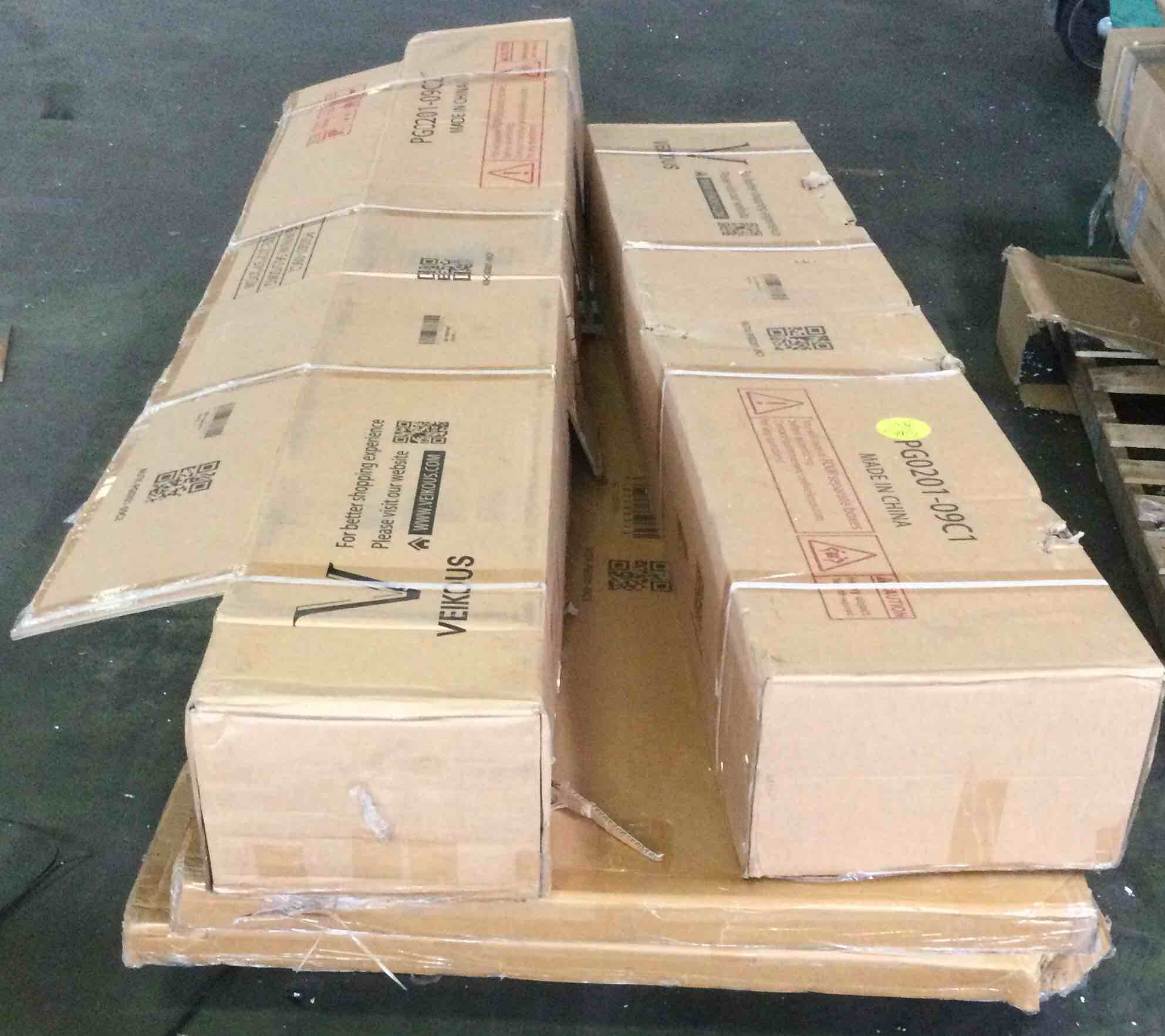 https://s3.amazonaws.com/lotting-images-prod/bidfta/BLU5319711_1687975383556.jpeg