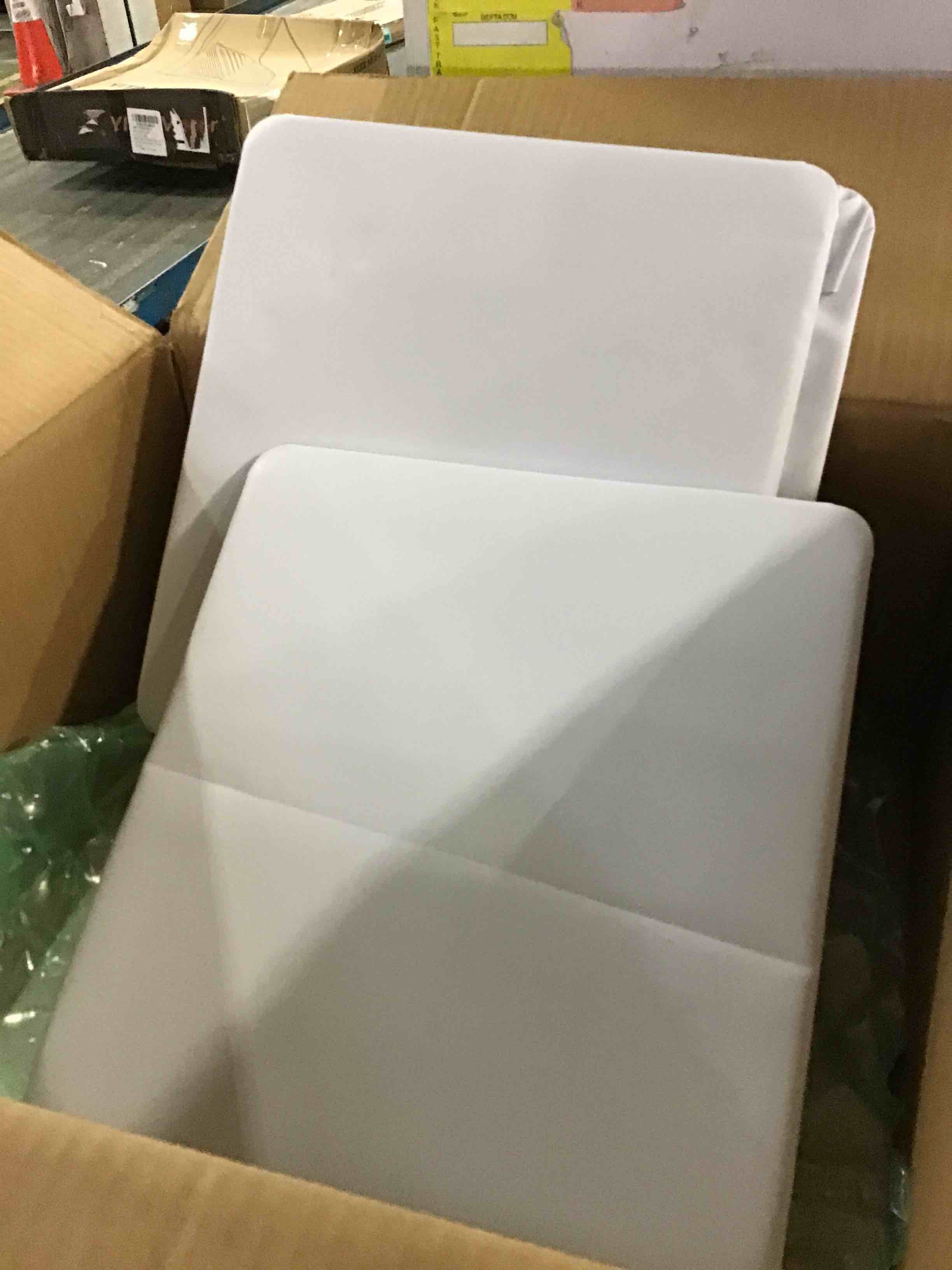 https://s3.amazonaws.com/lotting-images-prod/bidfta/BLU5321716_1690456919809.jpeg
