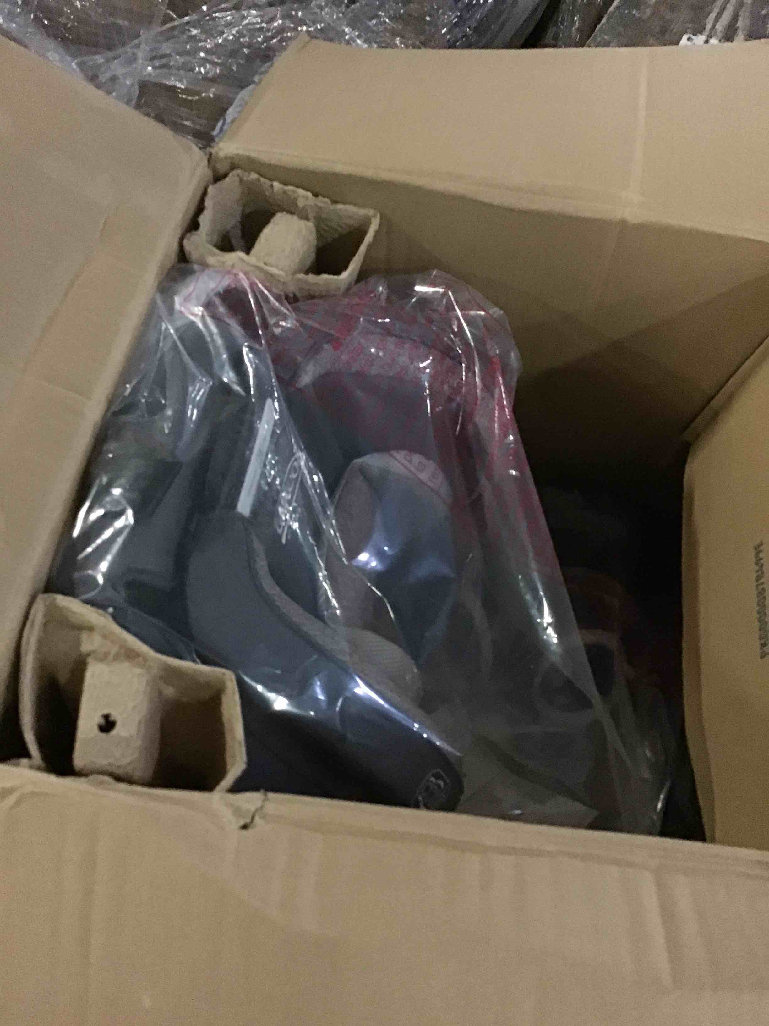 https://s3.amazonaws.com/lotting-images-prod/bidfta/BLU5321778_1690465812130.jpeg
