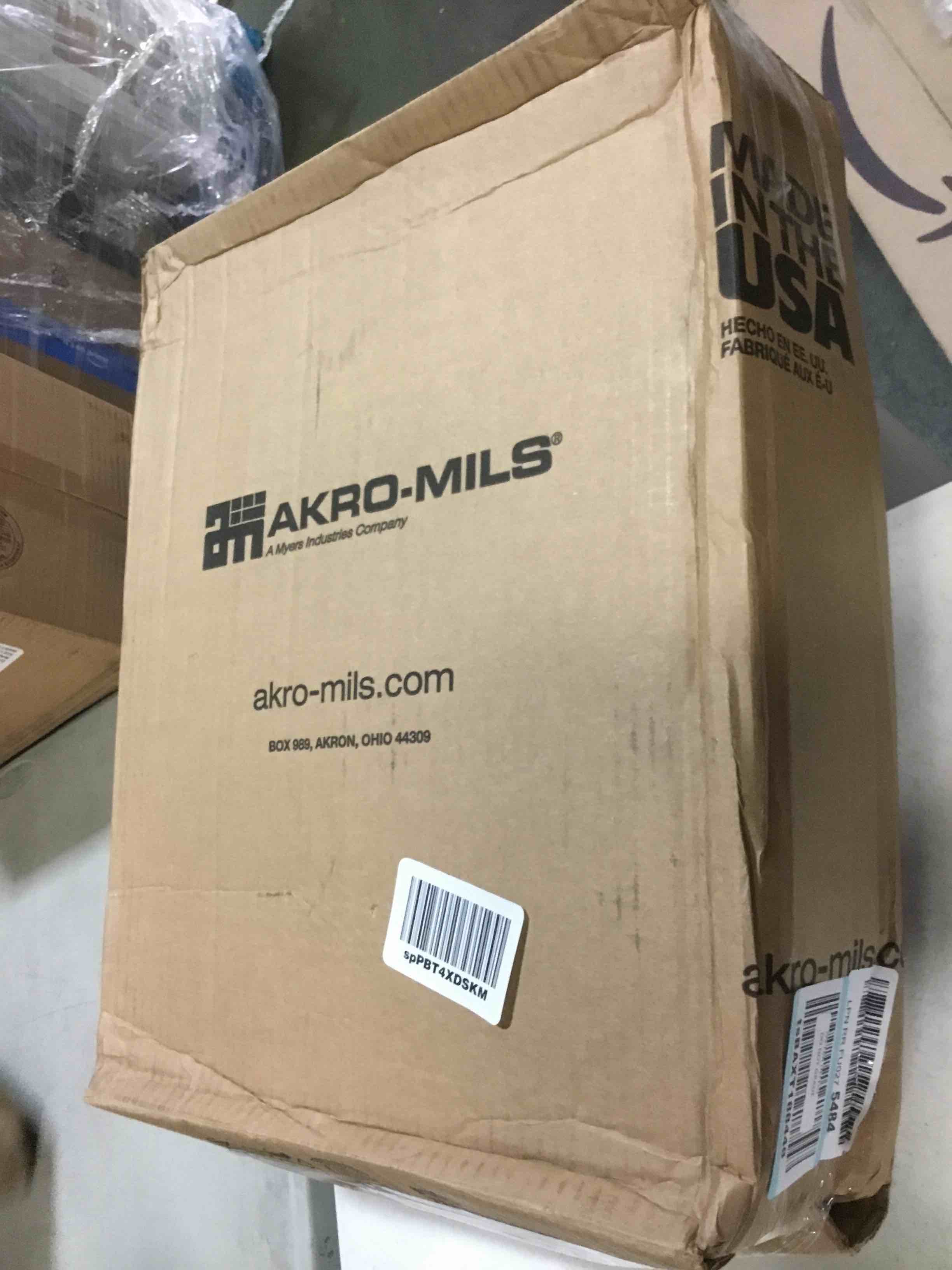 https://s3.amazonaws.com/lotting-images-prod/bidfta/BLU5321984_1690552538638.jpeg