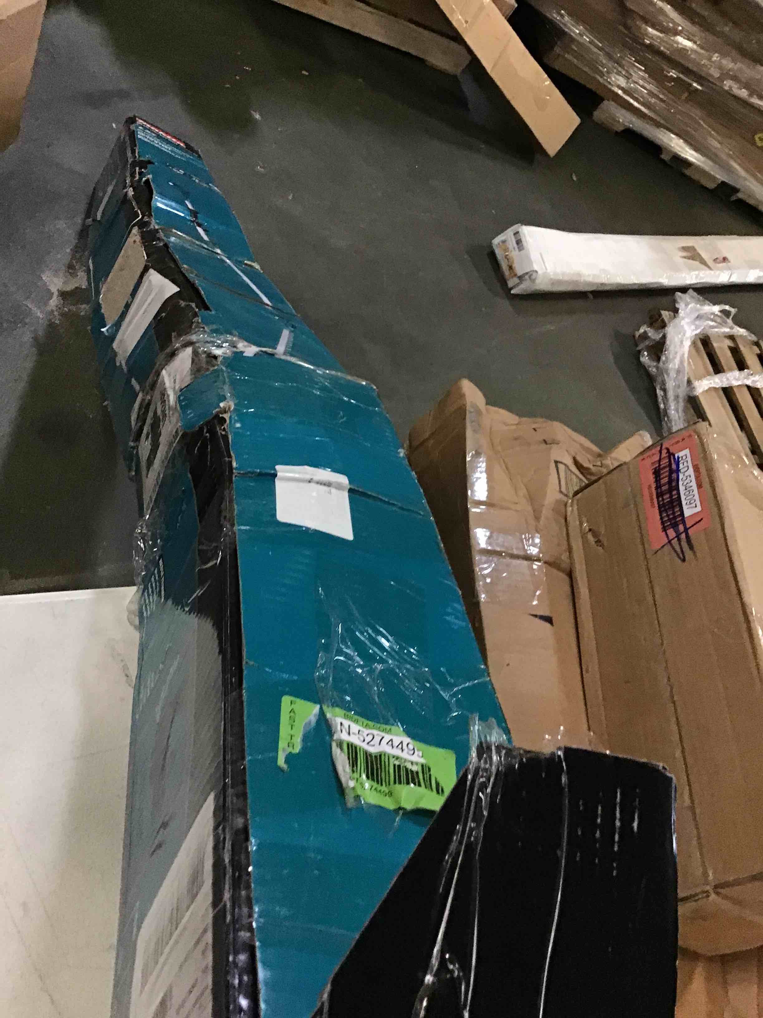 https://s3.amazonaws.com/lotting-images-prod/bidfta/BLU5322102_1690802849298.jpeg