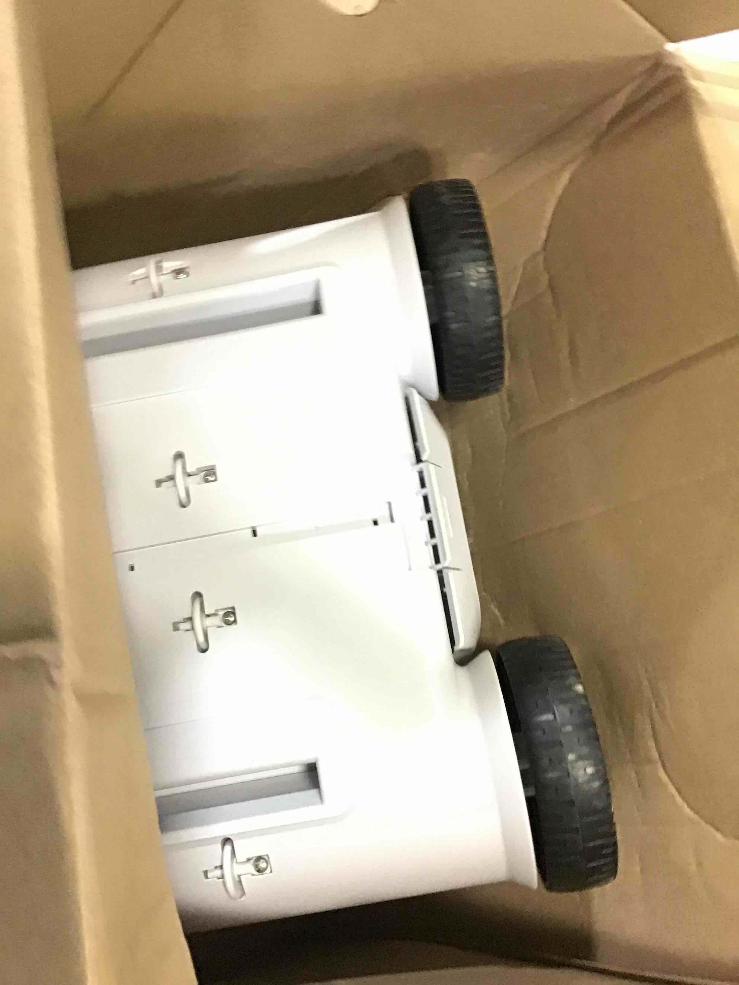 https://s3.amazonaws.com/lotting-images-prod/bidfta/BLU5322212_1690816409056.jpeg
