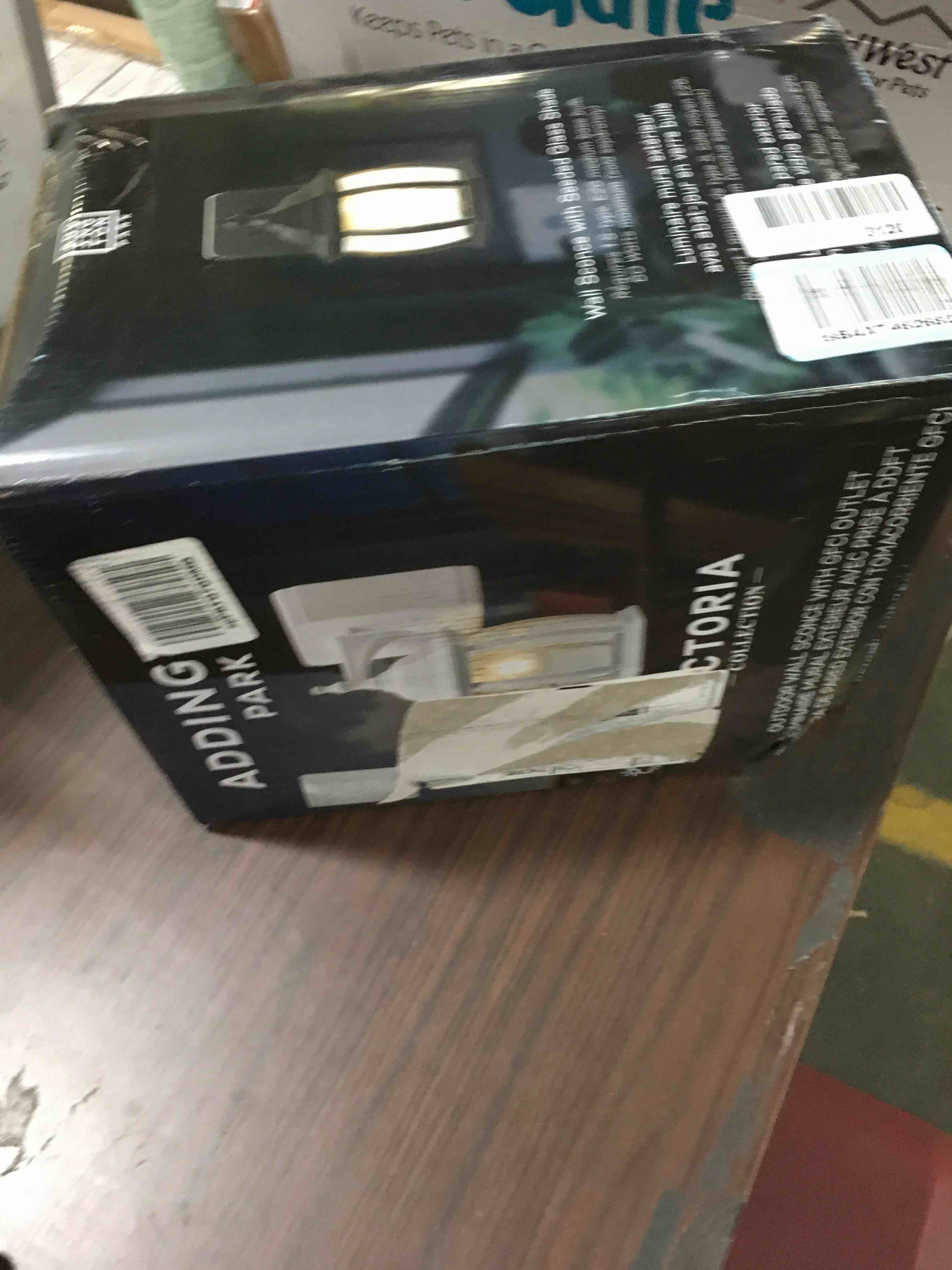 https://s3.amazonaws.com/lotting-images-prod/bidfta/BLU5322603_1687875981466.jpeg