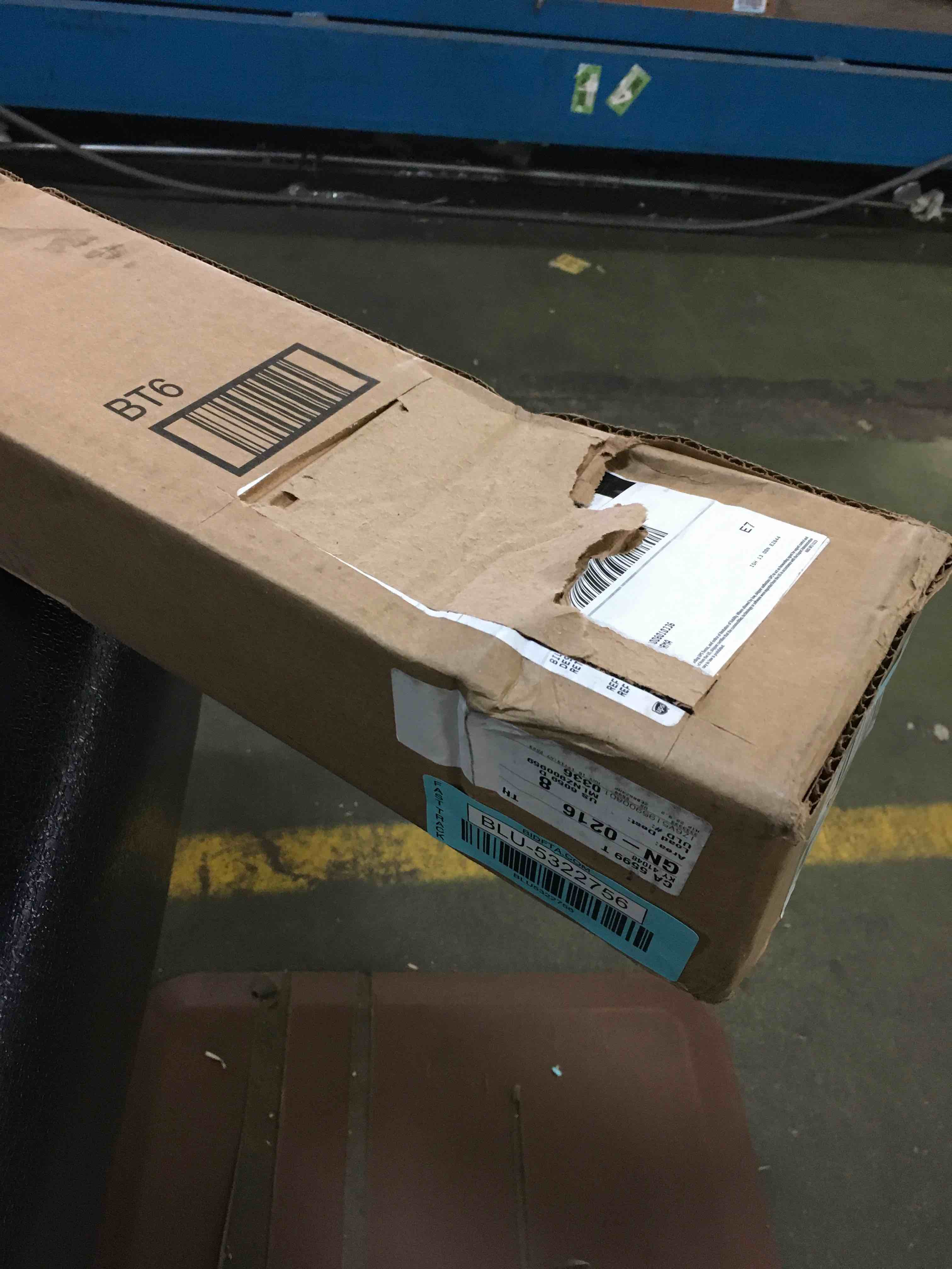 https://s3.amazonaws.com/lotting-images-prod/bidfta/BLU5322756_1687963603324.jpeg