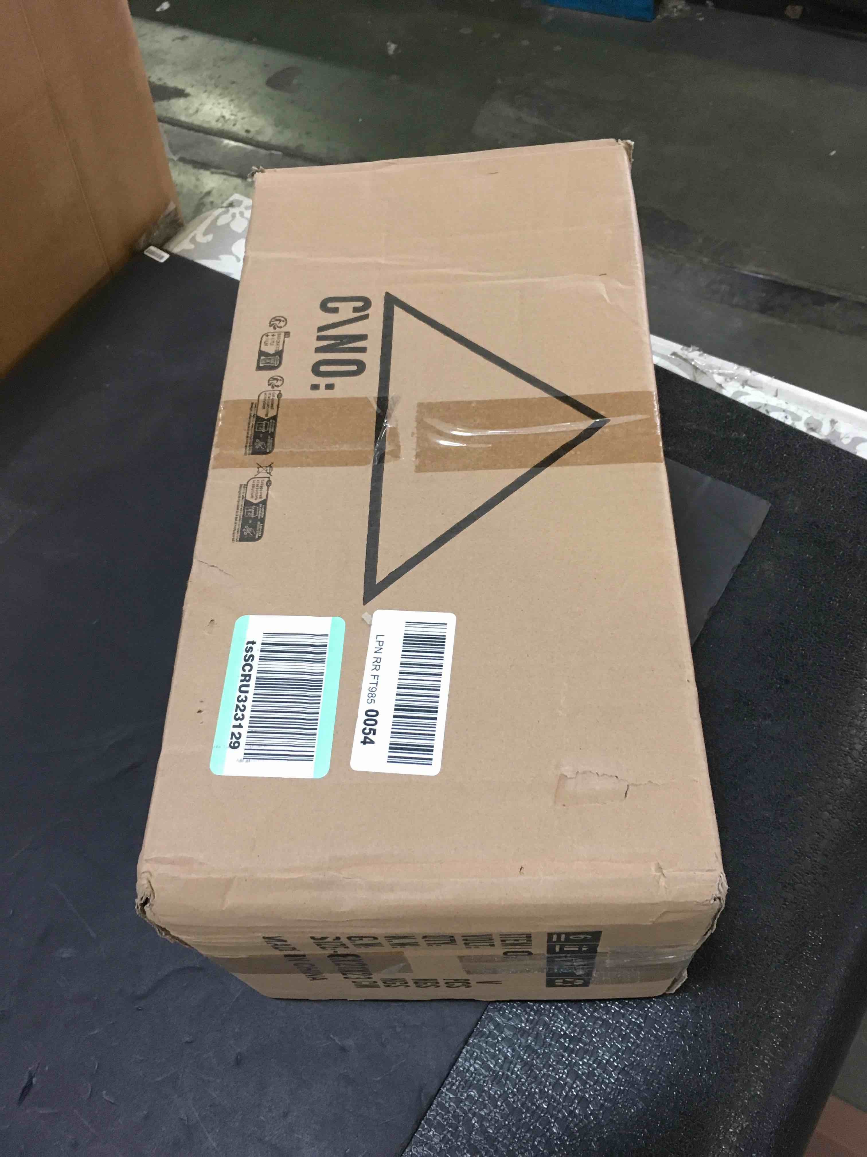 https://s3.amazonaws.com/lotting-images-prod/bidfta/BLU5322814_1687974471953.jpeg