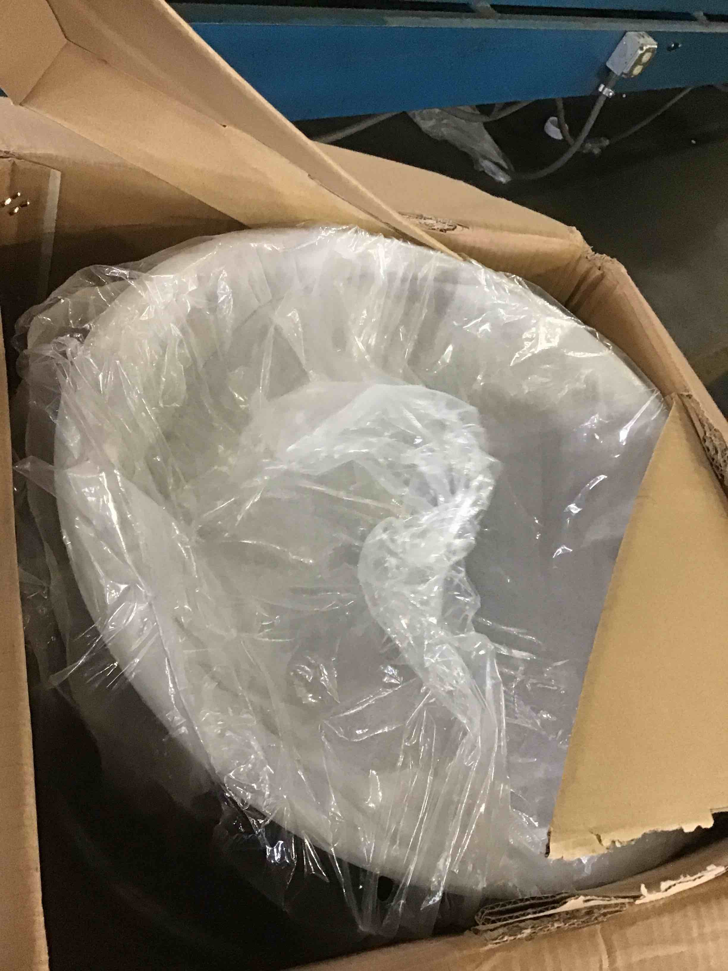 https://s3.amazonaws.com/lotting-images-prod/bidfta/BLU5324384_1692109356739.jpeg