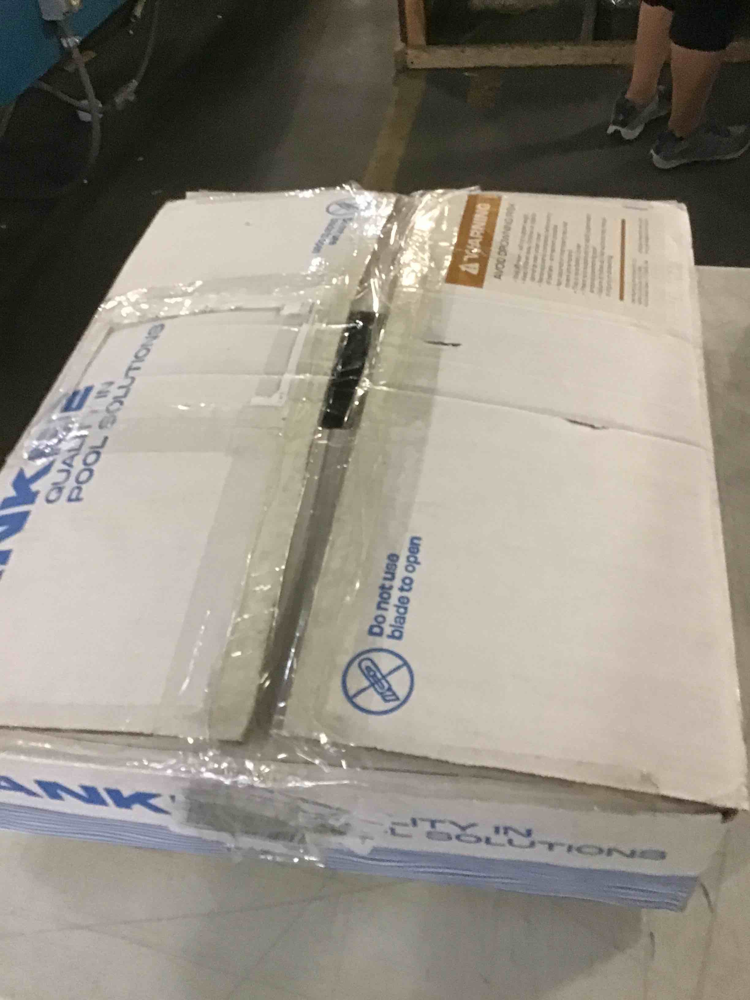 https://s3.amazonaws.com/lotting-images-prod/bidfta/BLU5324559_1692128547055.jpeg