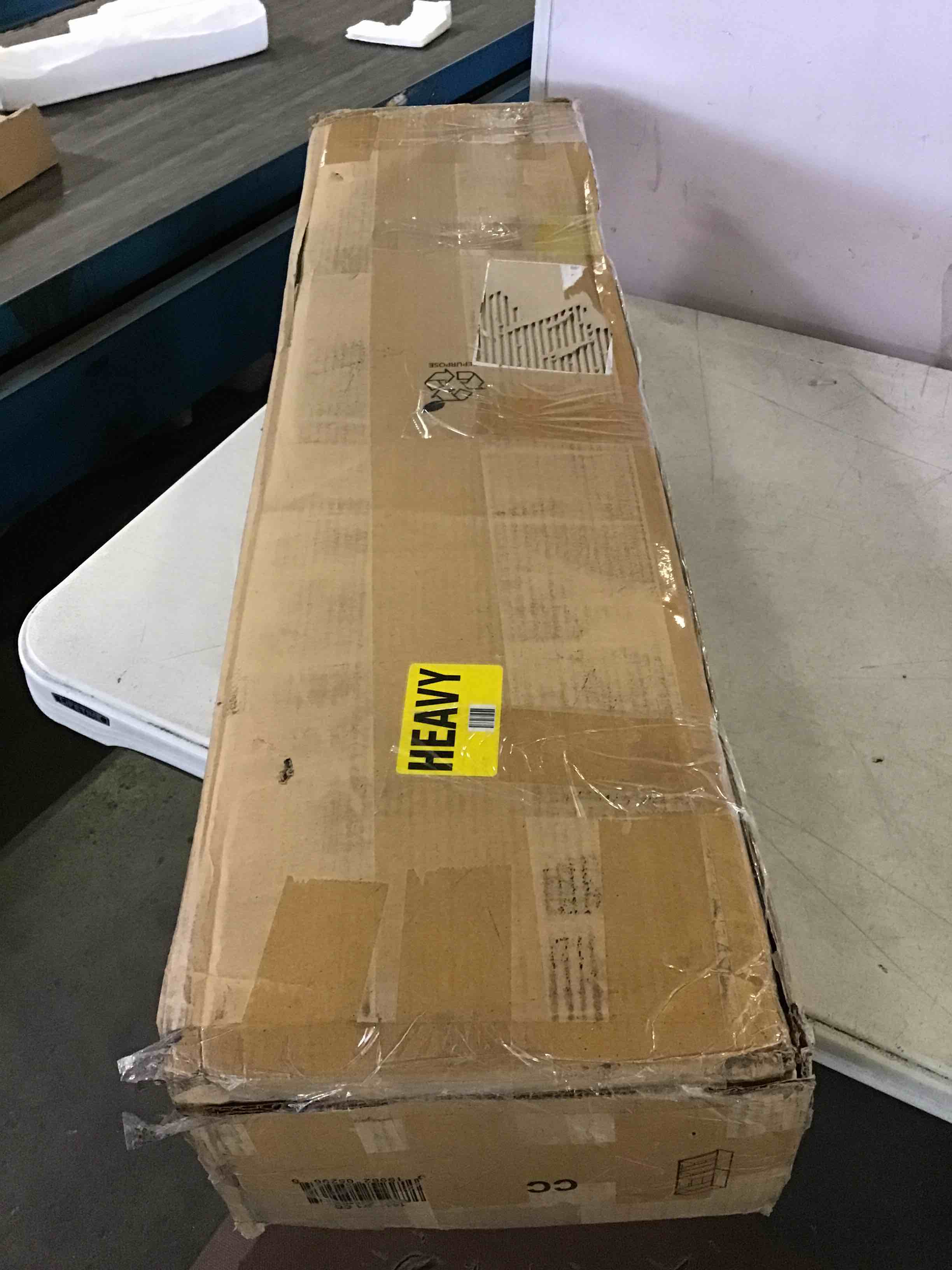 https://s3.amazonaws.com/lotting-images-prod/bidfta/BLU5325086_1692371819043.jpeg