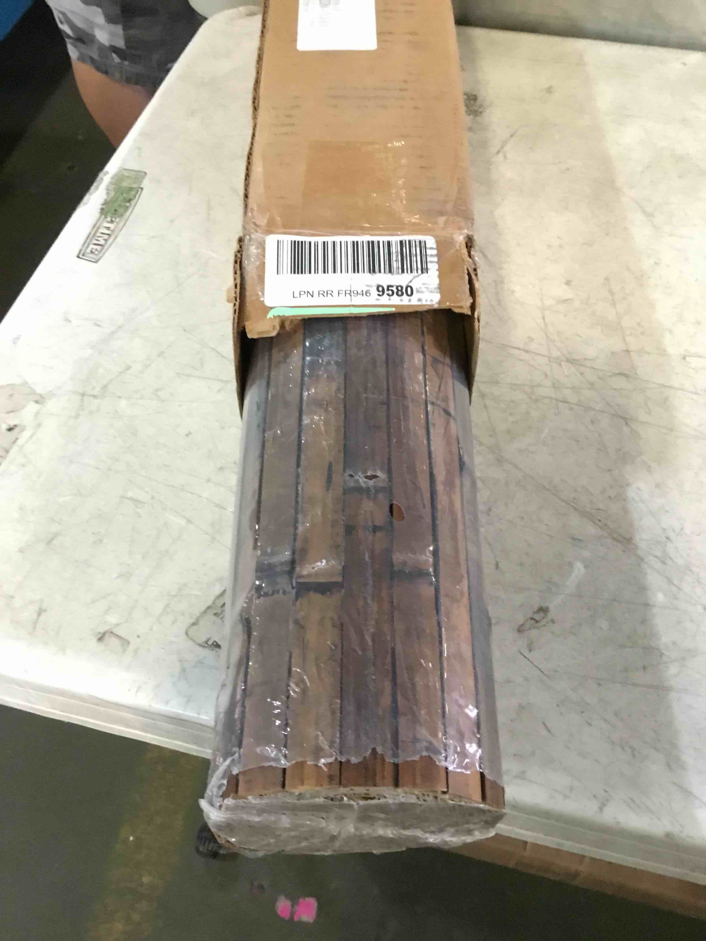 https://s3.amazonaws.com/lotting-images-prod/bidfta/BLU5327053_1691591386083.jpeg