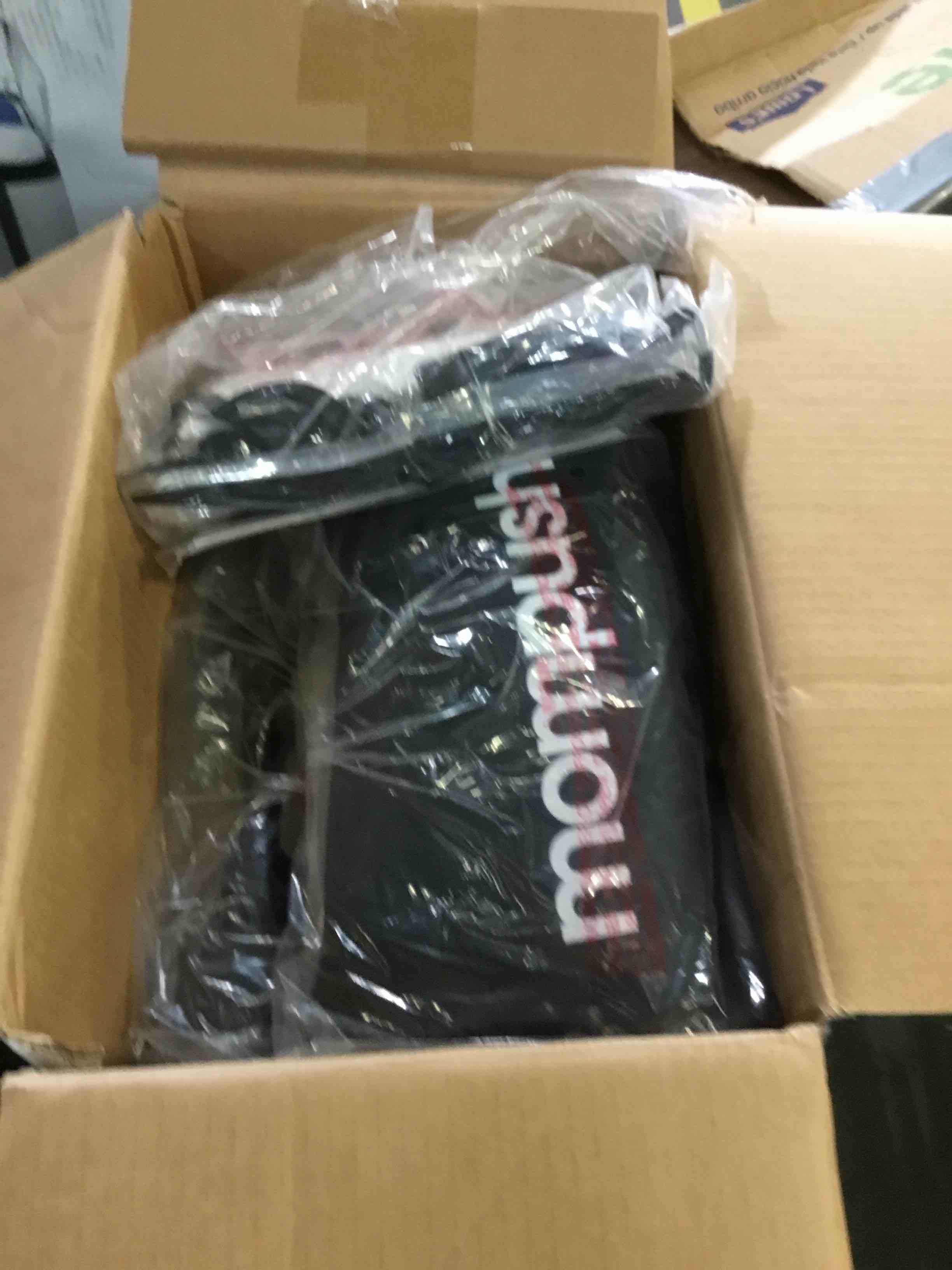 https://s3.amazonaws.com/lotting-images-prod/bidfta/BLU5327083_1691595424890.jpeg