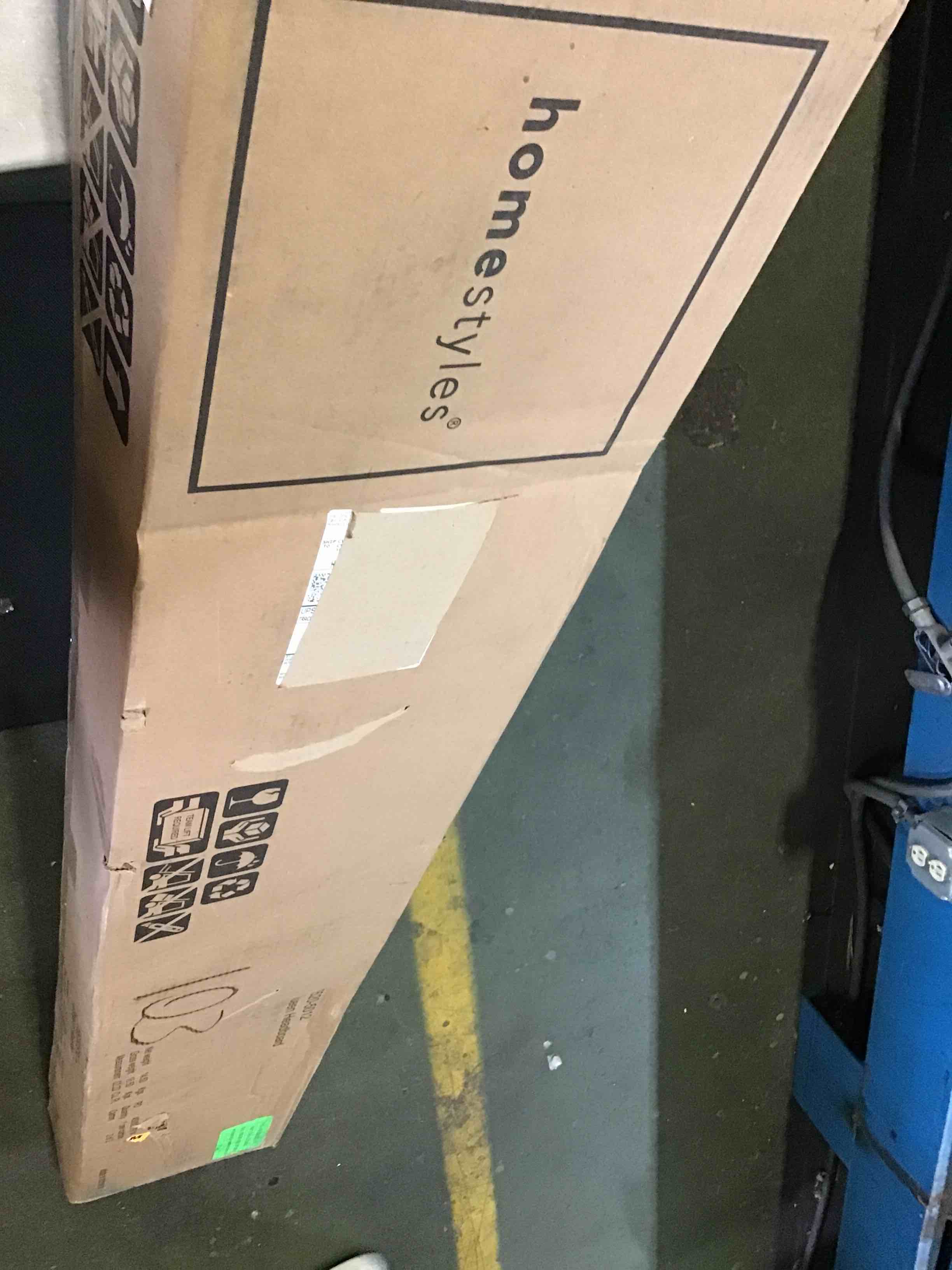 https://s3.amazonaws.com/lotting-images-prod/bidfta/BLU5327334_1691698218583.jpeg