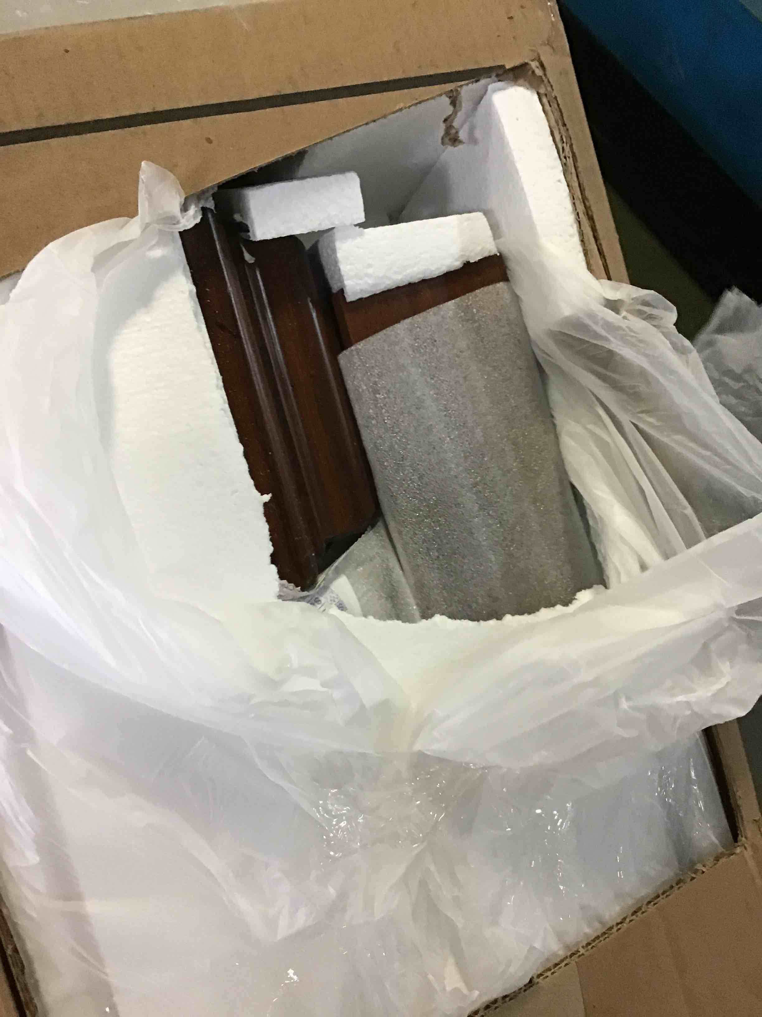 https://s3.amazonaws.com/lotting-images-prod/bidfta/BLU5327334_1691698261947.jpeg