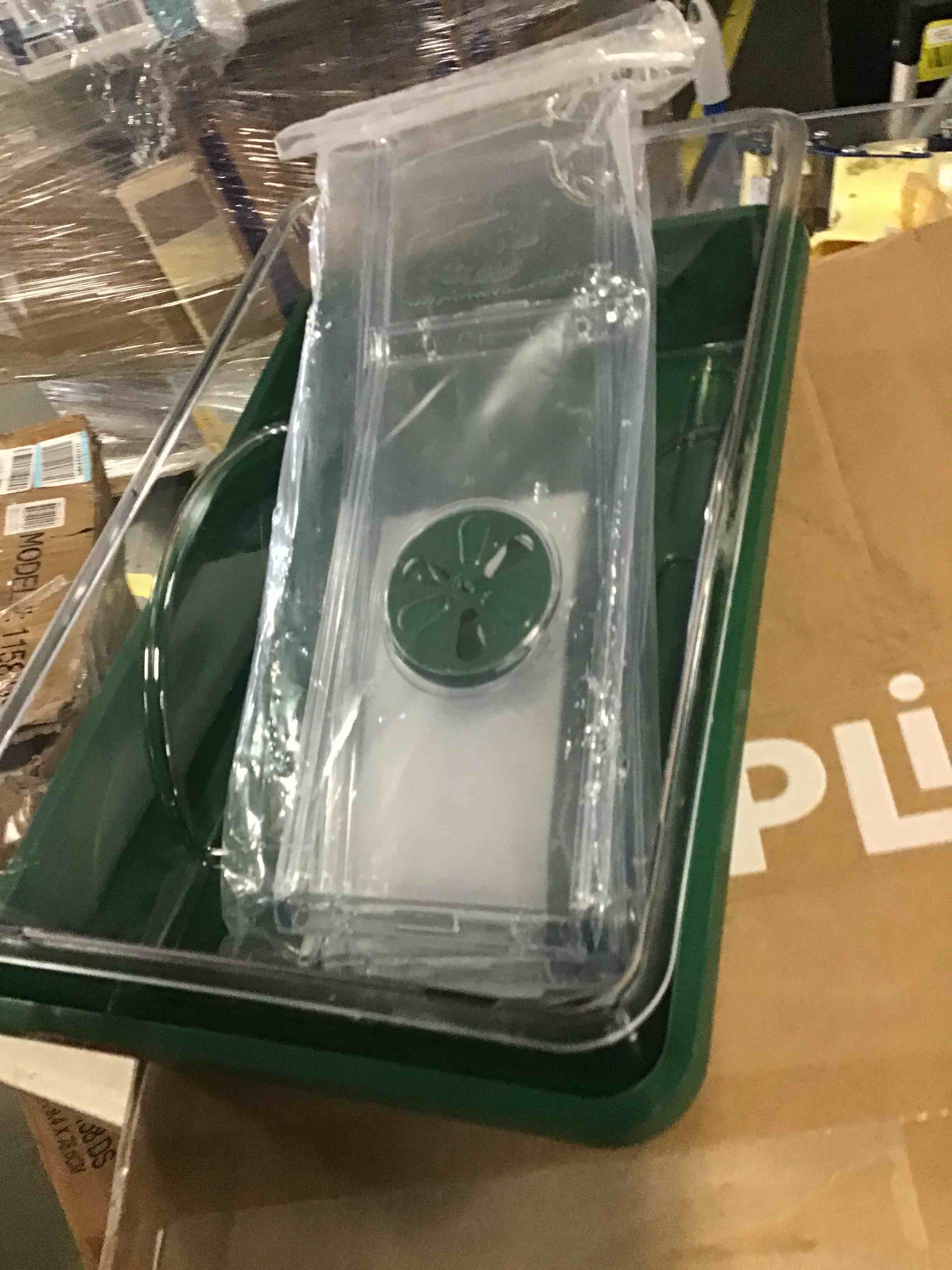 https://s3.amazonaws.com/lotting-images-prod/bidfta/BLU5327547_1691842617918.jpeg