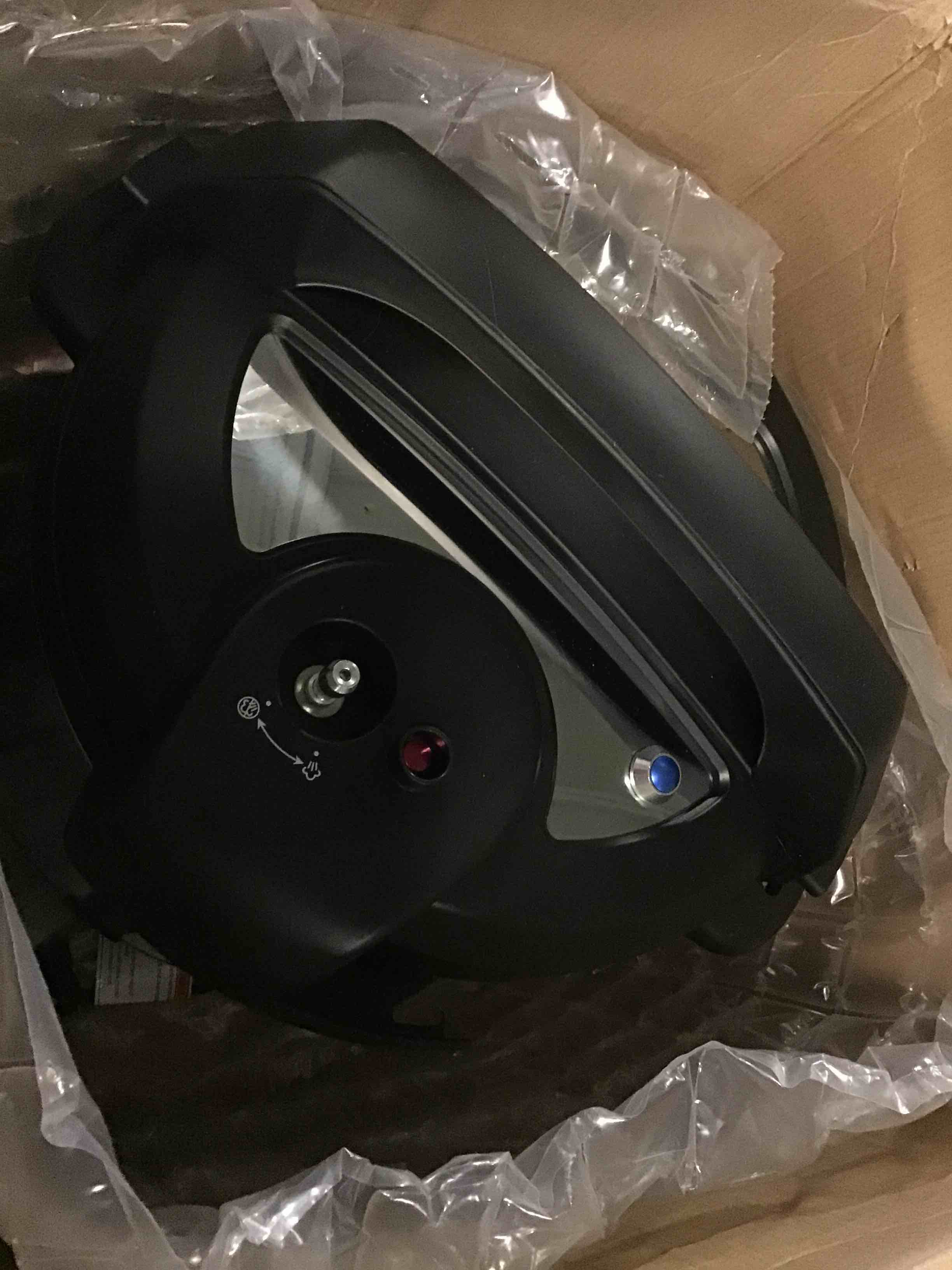 https://s3.amazonaws.com/lotting-images-prod/bidfta/BLU5327551_1691843042206.jpeg