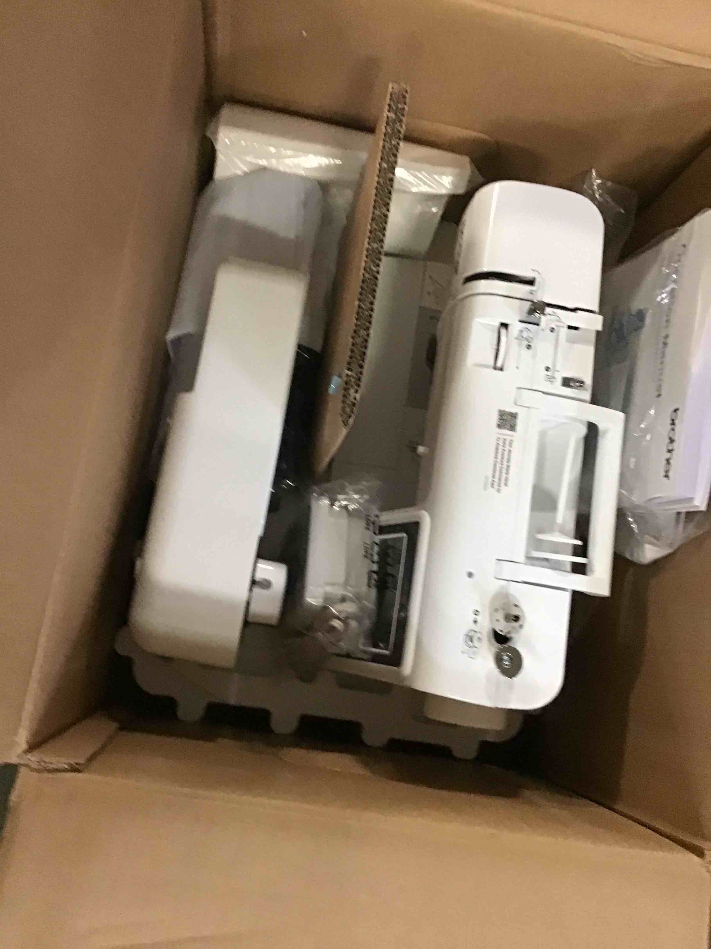 https://s3.amazonaws.com/lotting-images-prod/bidfta/BLU5327782_1692034558900.jpeg