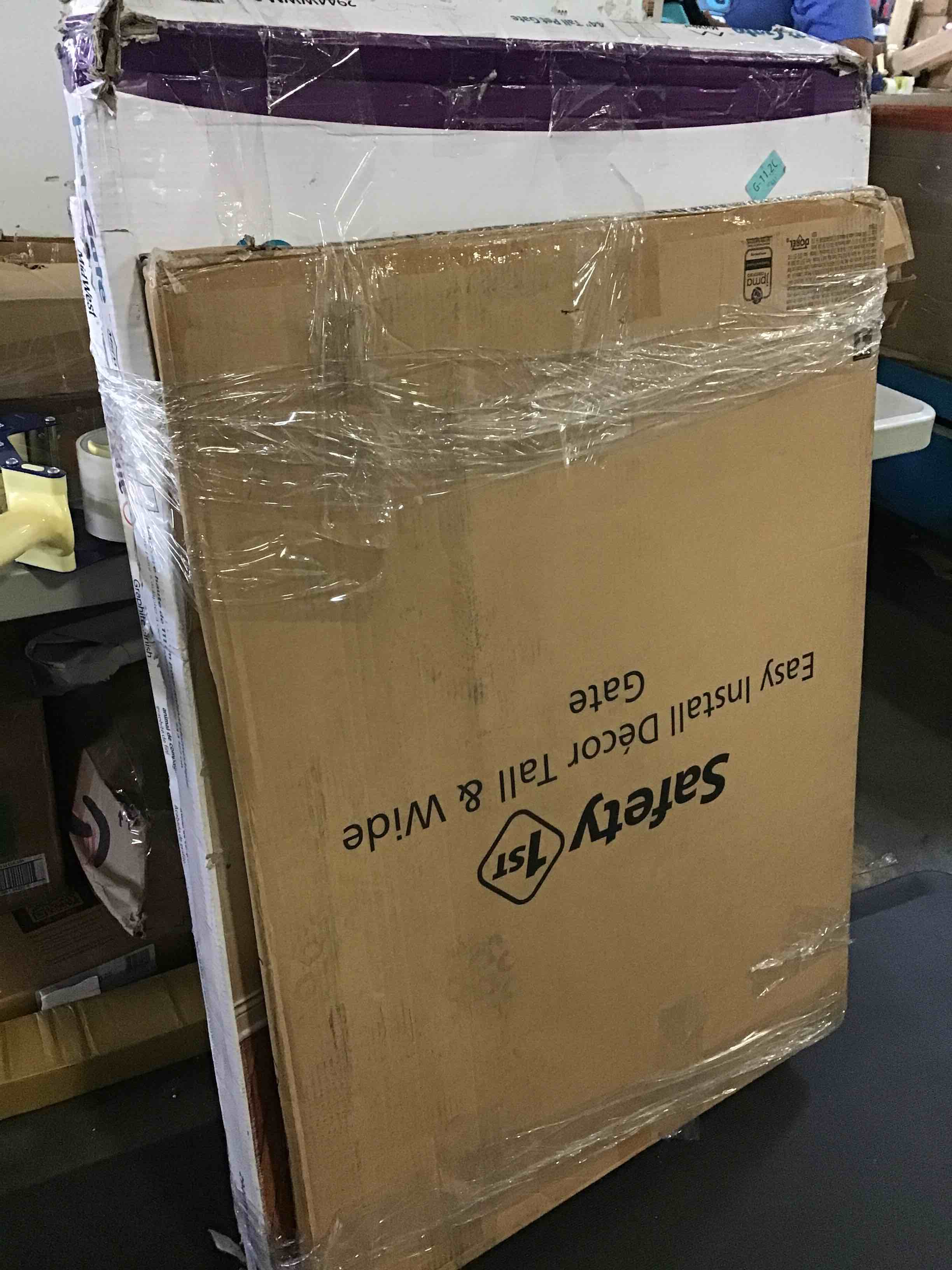 https://s3.amazonaws.com/lotting-images-prod/bidfta/BLU5327945_1692113482868.jpeg
