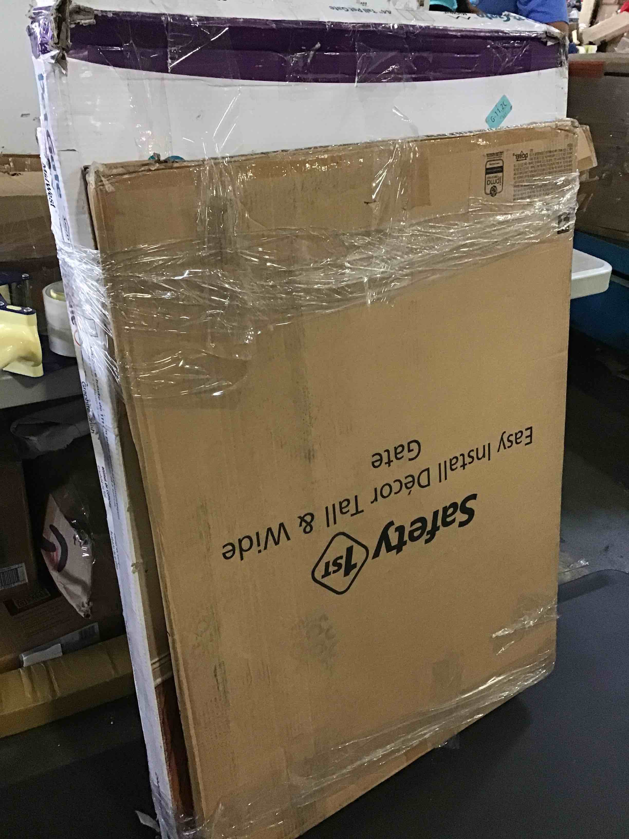 https://s3.amazonaws.com/lotting-images-prod/bidfta/BLU5327945_1692113483706.jpeg