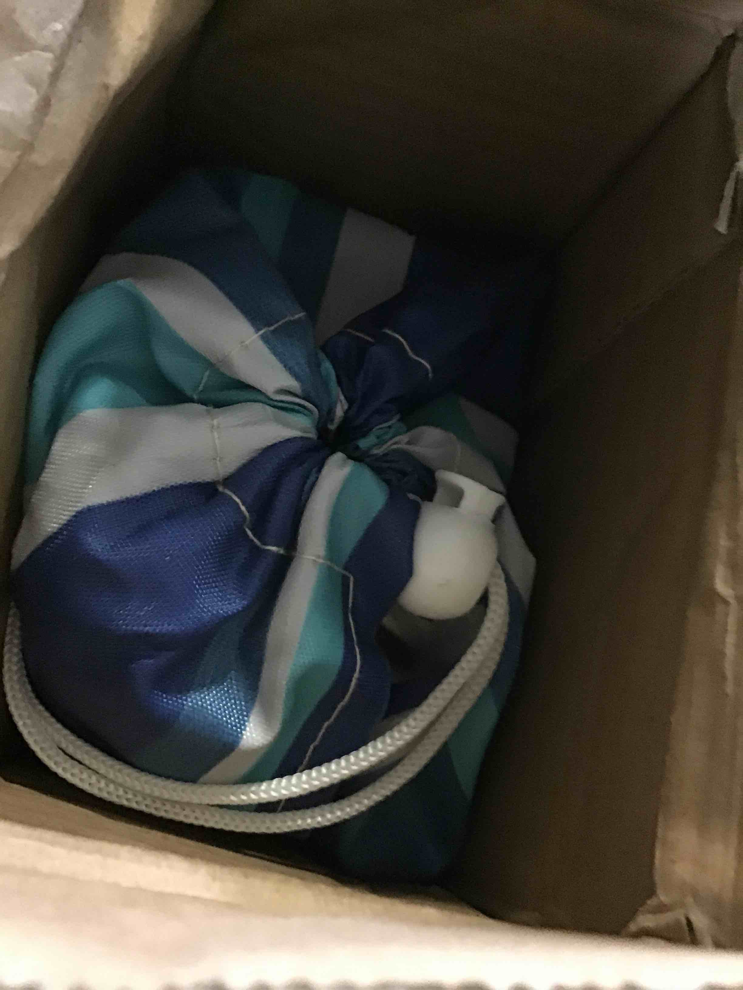 https://s3.amazonaws.com/lotting-images-prod/bidfta/BLU5328002_1692124767914.jpeg