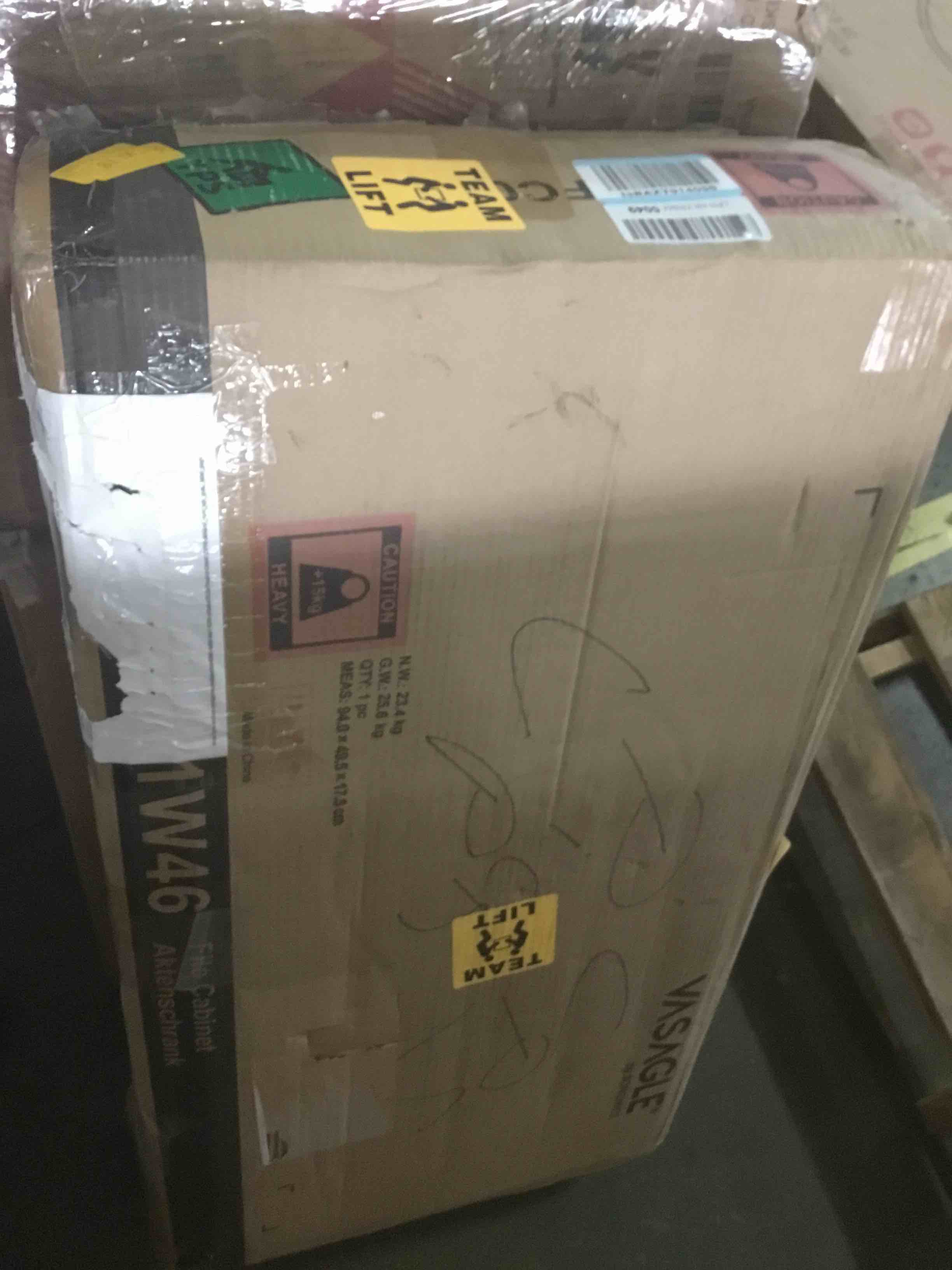 https://s3.amazonaws.com/lotting-images-prod/bidfta/BLU5328072_1692186564627.jpeg