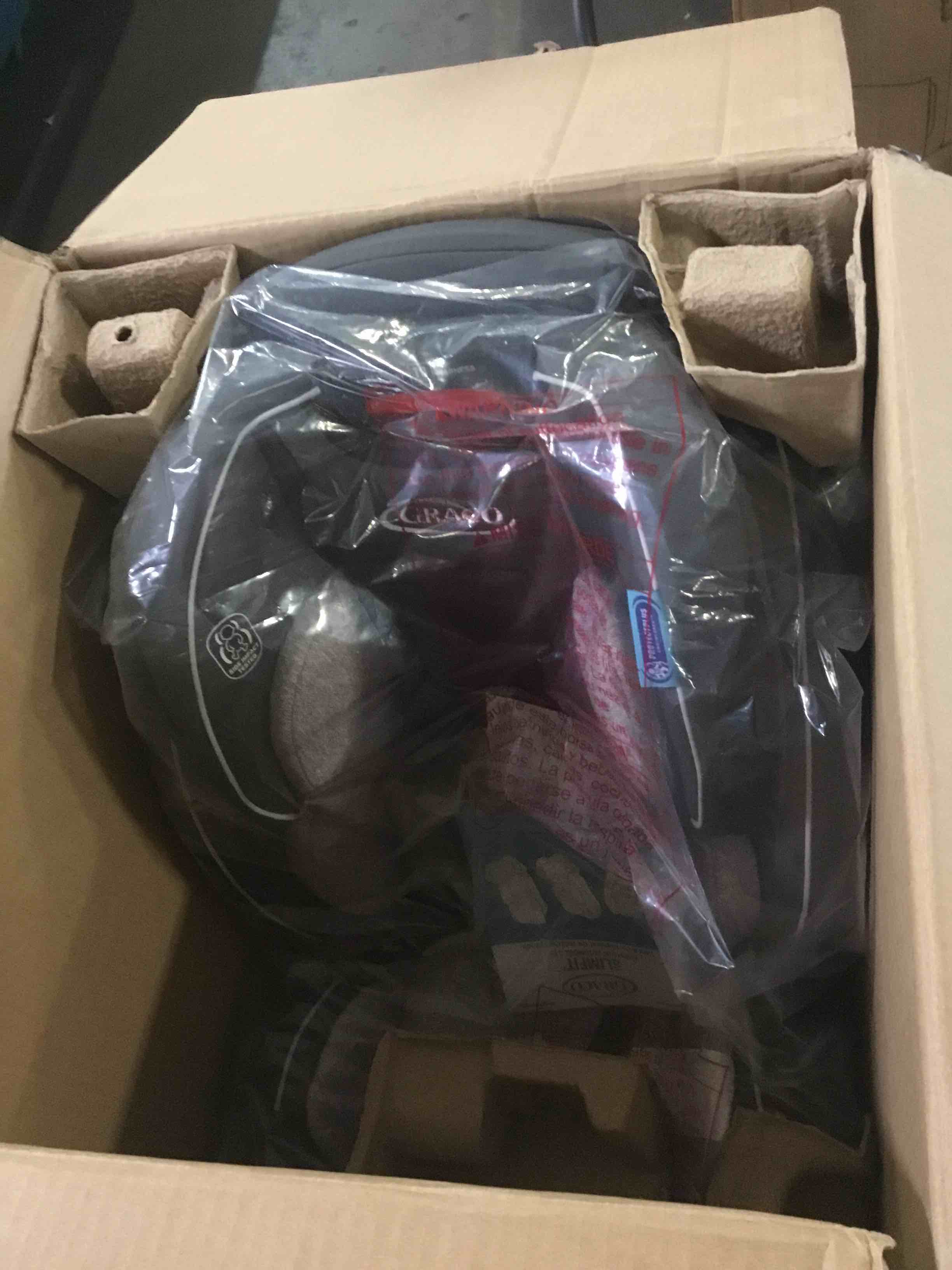 https://s3.amazonaws.com/lotting-images-prod/bidfta/BLU5328156_1692199760270.jpeg