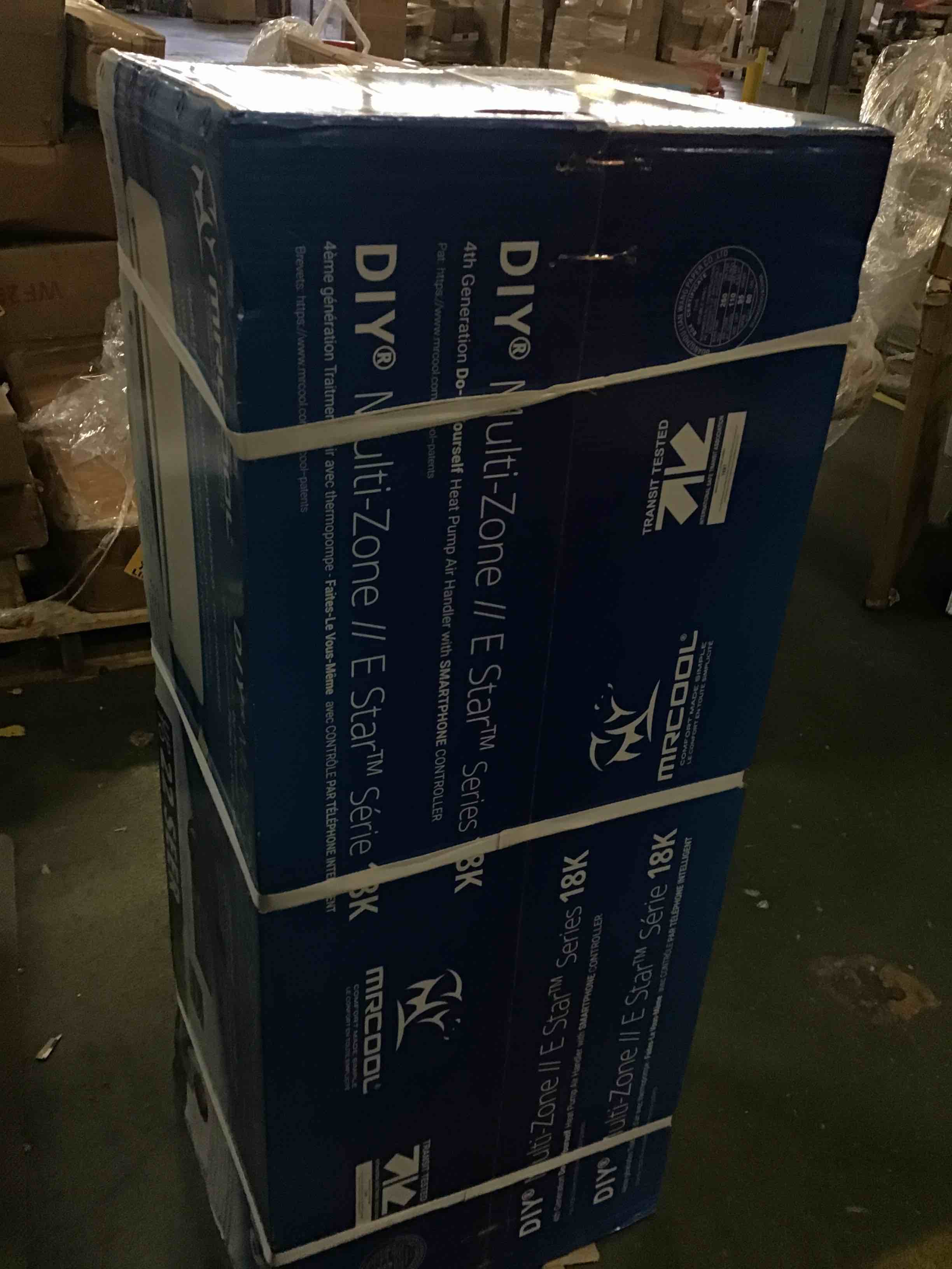 https://s3.amazonaws.com/lotting-images-prod/bidfta/BLU5328300_1692274118987.jpeg