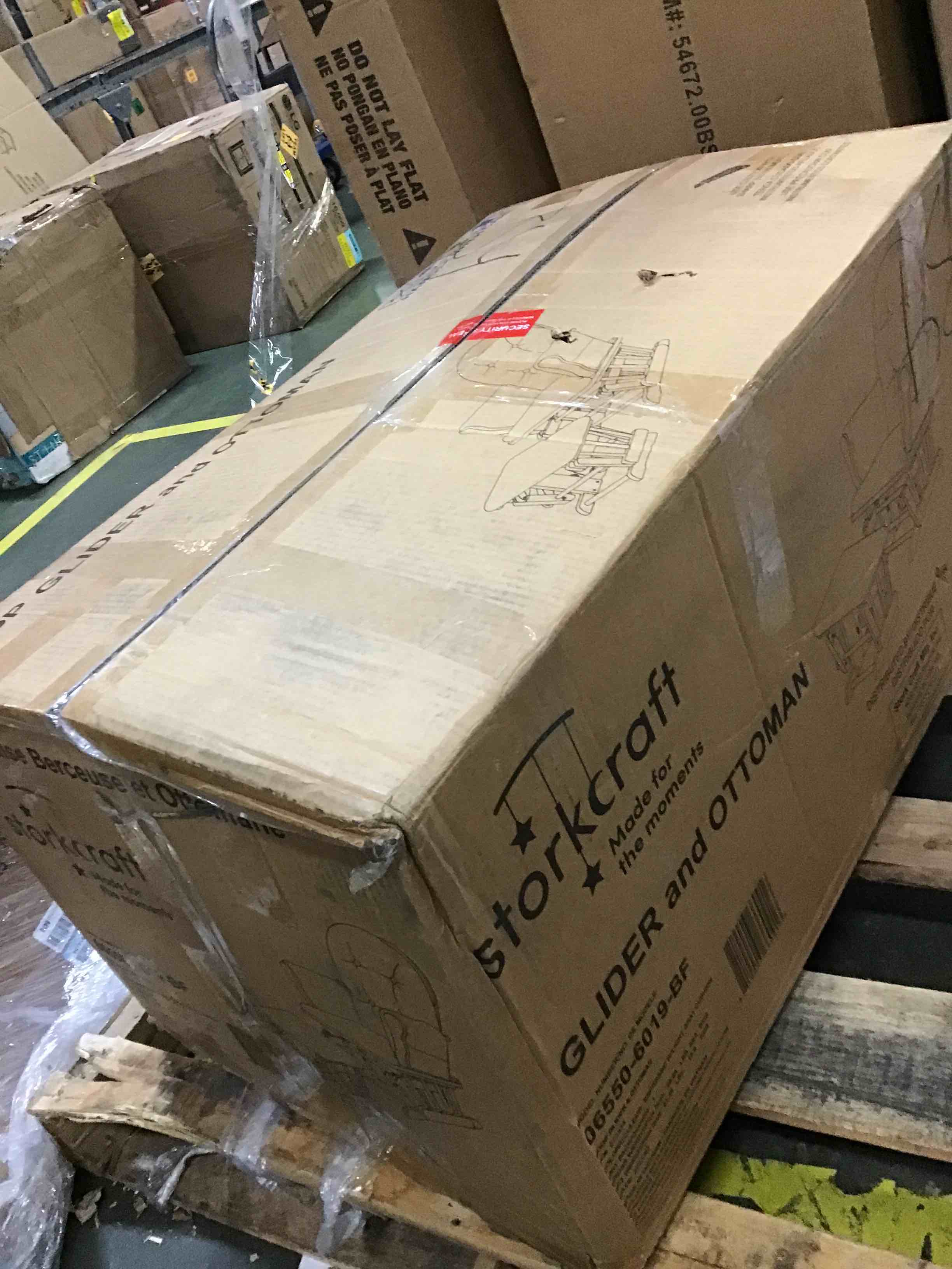 https://s3.amazonaws.com/lotting-images-prod/bidfta/BLU5328401_1692293729216.jpeg