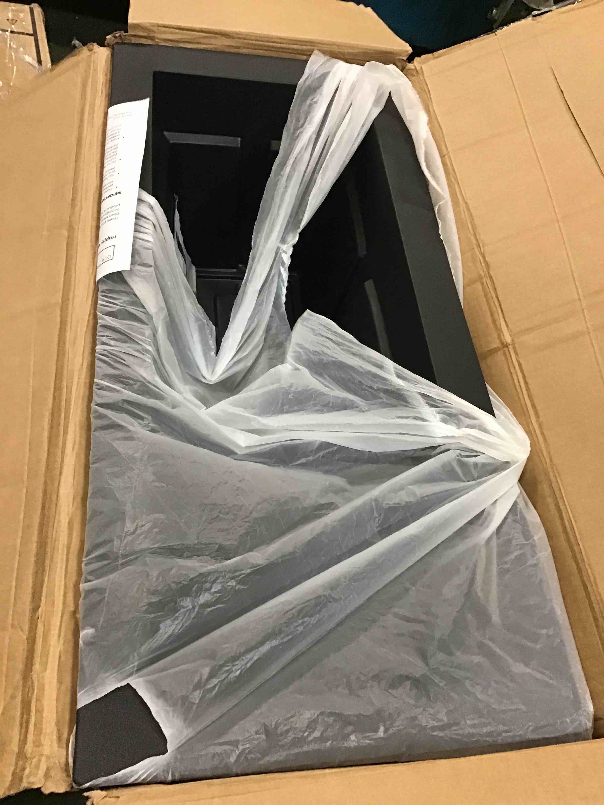 https://s3.amazonaws.com/lotting-images-prod/bidfta/BLU5328420_1692296757497.jpeg