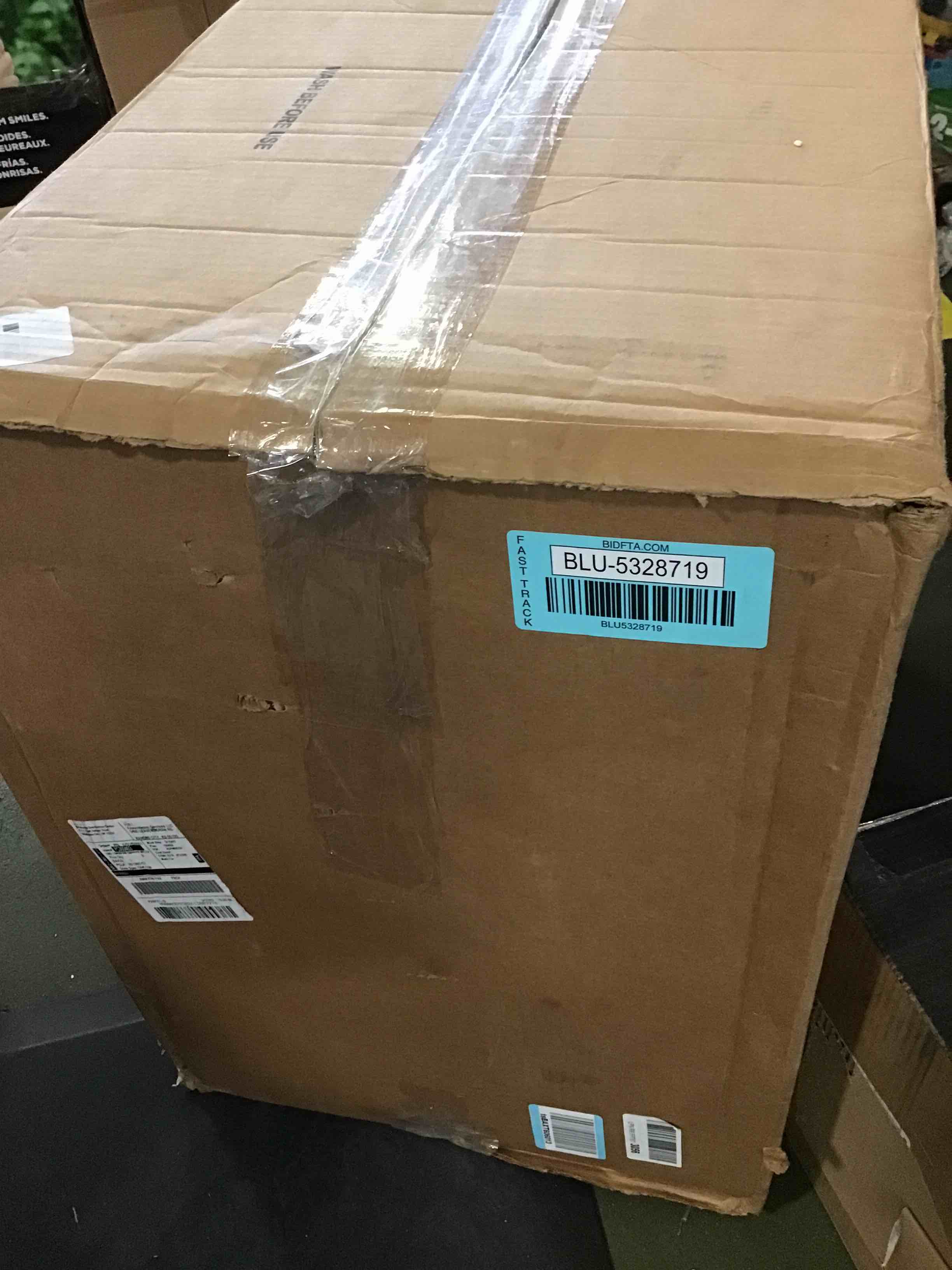 https://s3.amazonaws.com/lotting-images-prod/bidfta/BLU5328719_1691583920283.jpeg