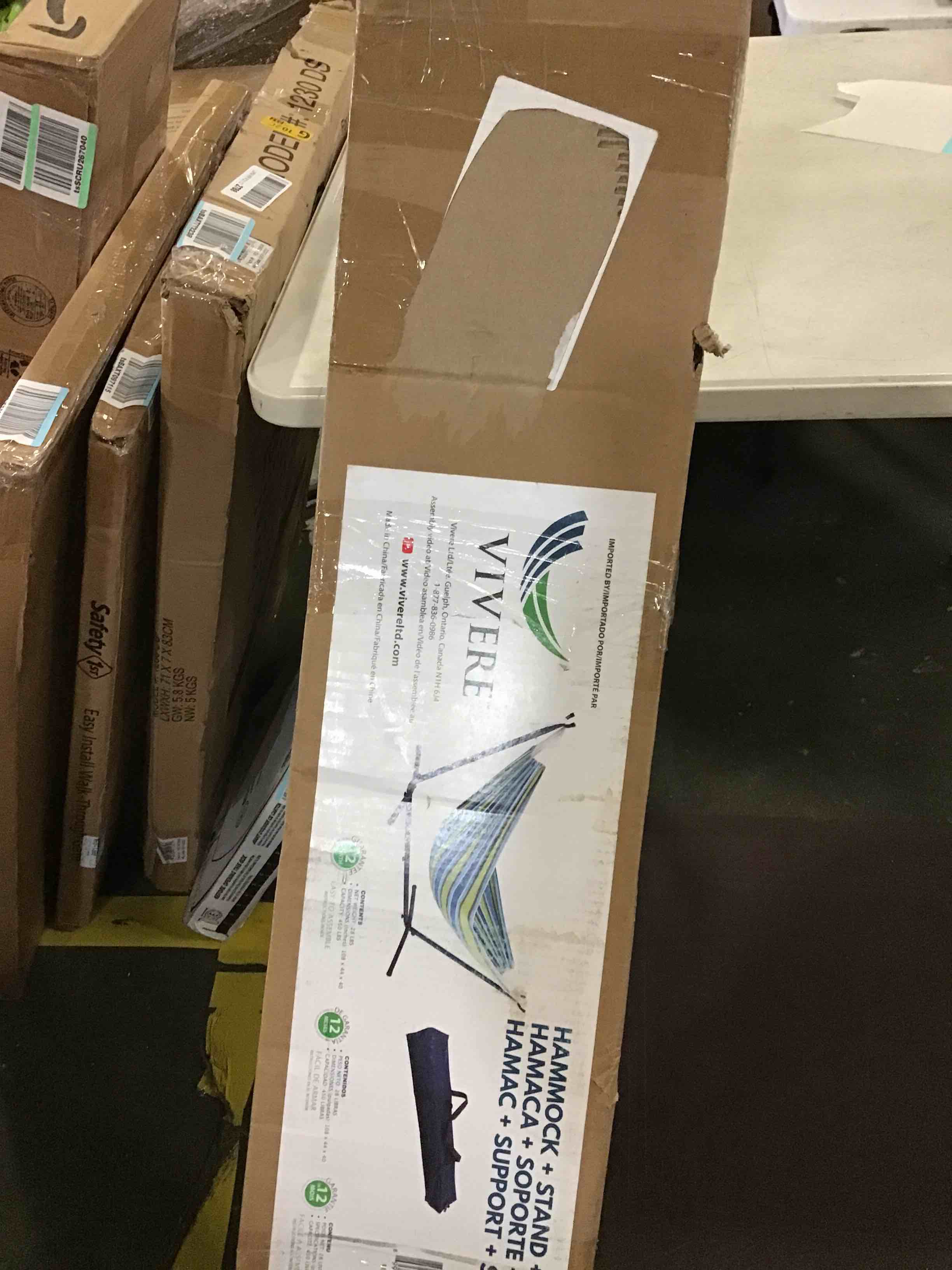 https://s3.amazonaws.com/lotting-images-prod/bidfta/BLU5330082_1692111420452.jpeg