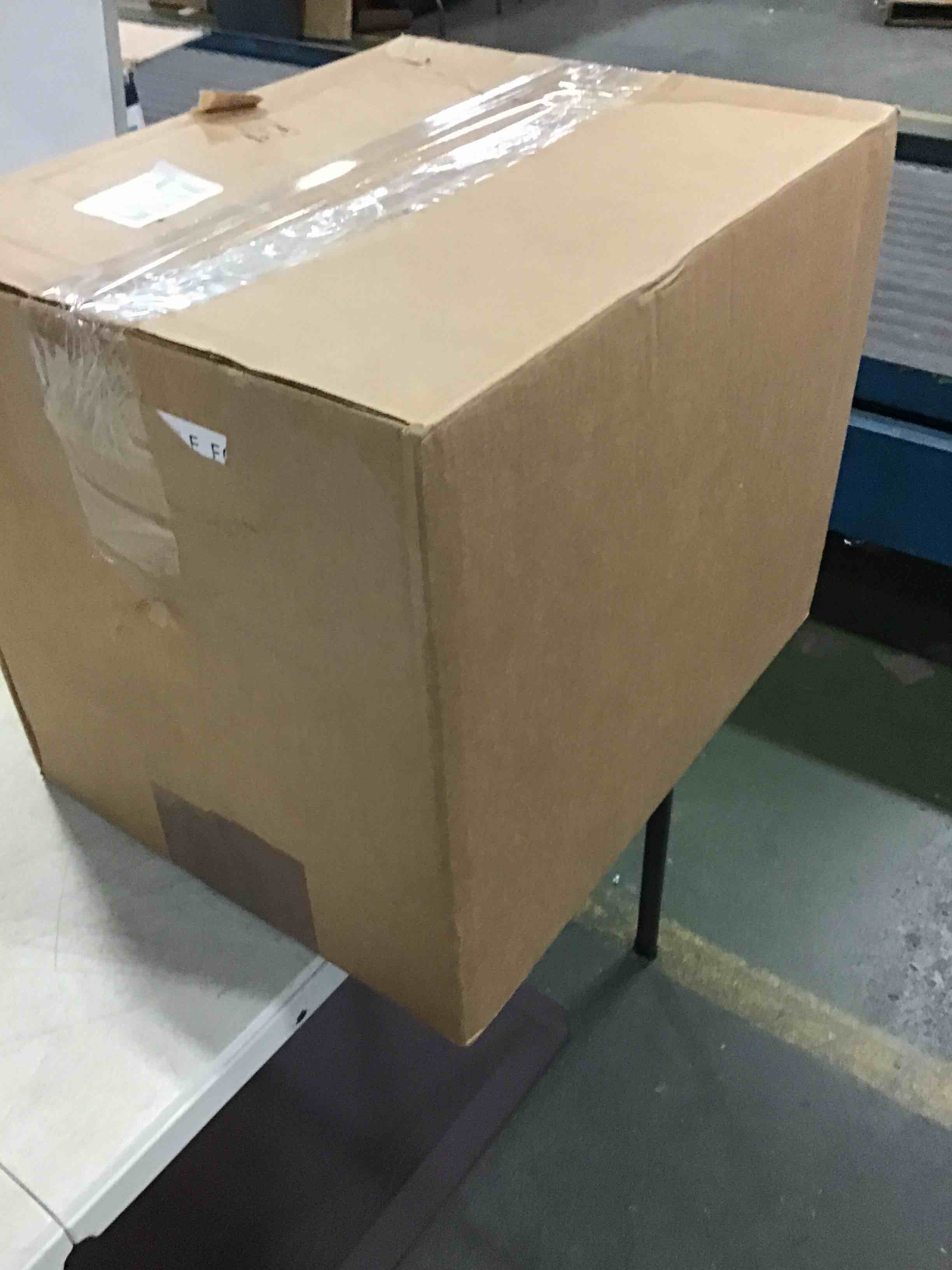 https://s3.amazonaws.com/lotting-images-prod/bidfta/BLU5330234_1692192271474.jpeg