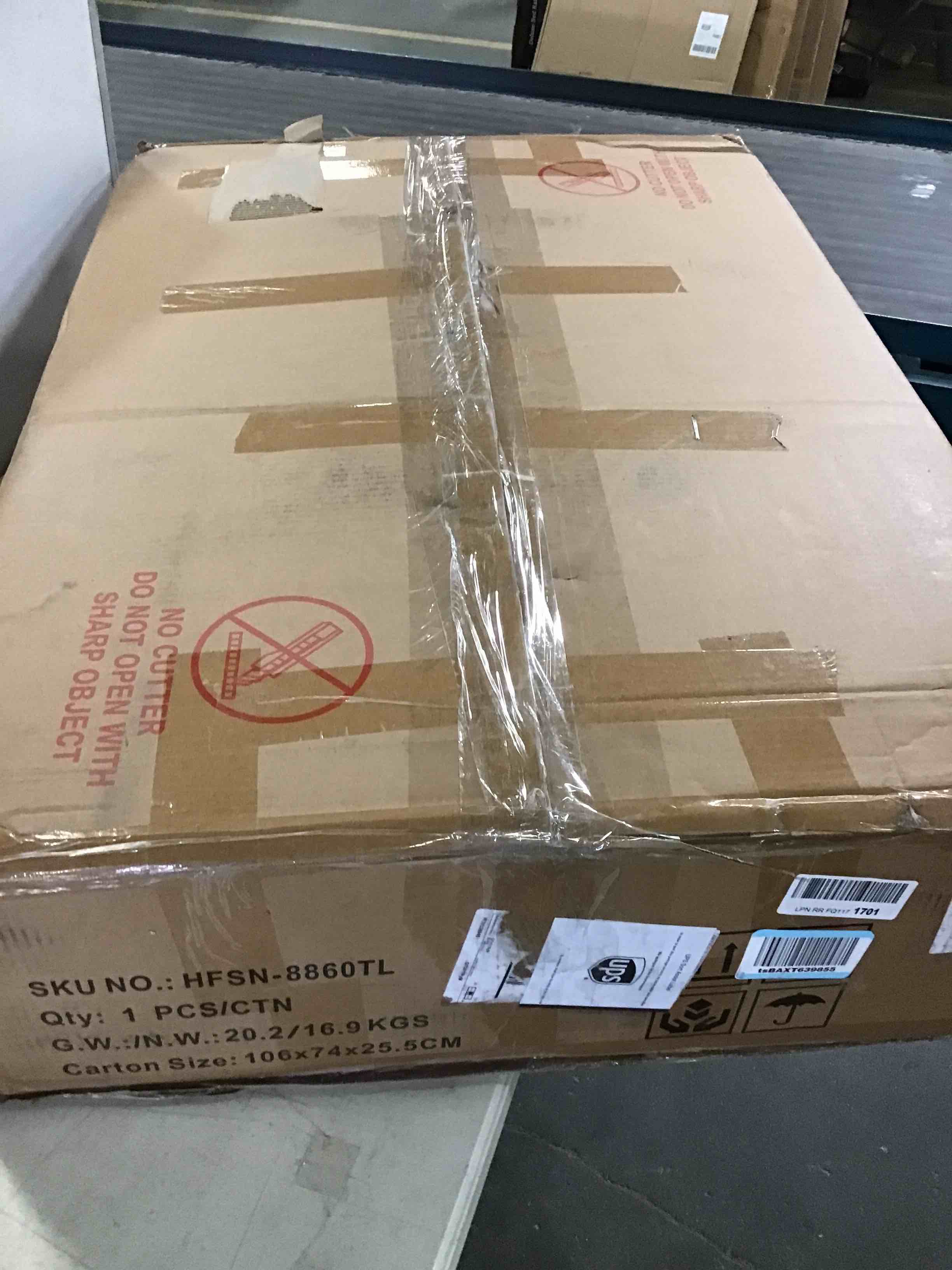 https://s3.amazonaws.com/lotting-images-prod/bidfta/BLU5330297_1692207418751.jpeg