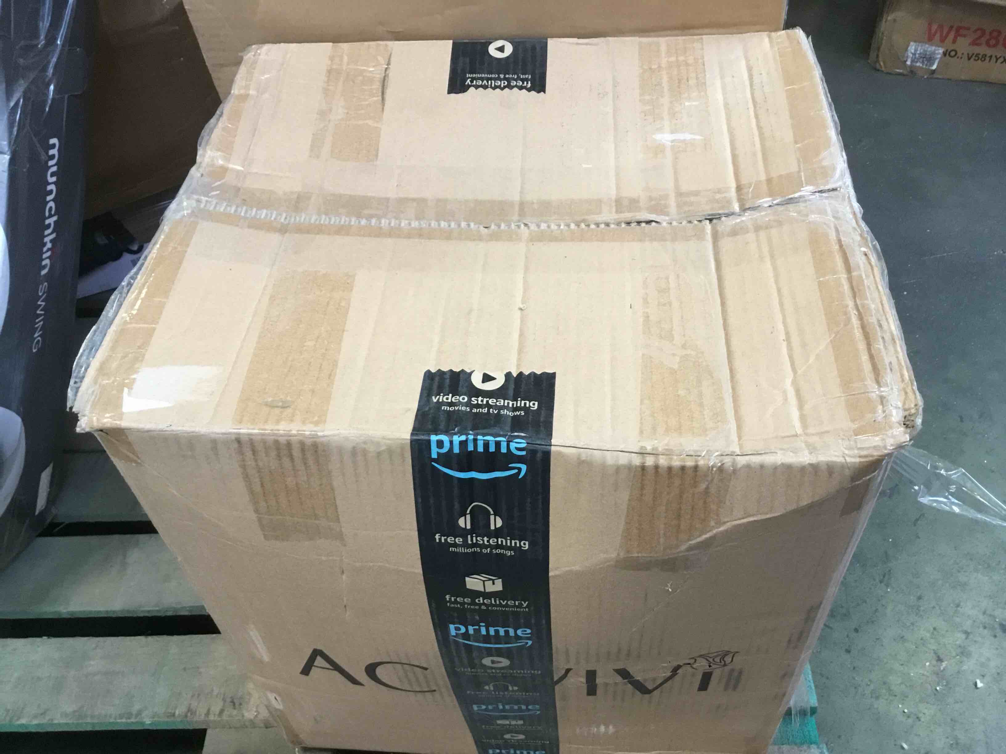 https://s3.amazonaws.com/lotting-images-prod/bidfta/BLU5332152_1692730732952.jpeg
