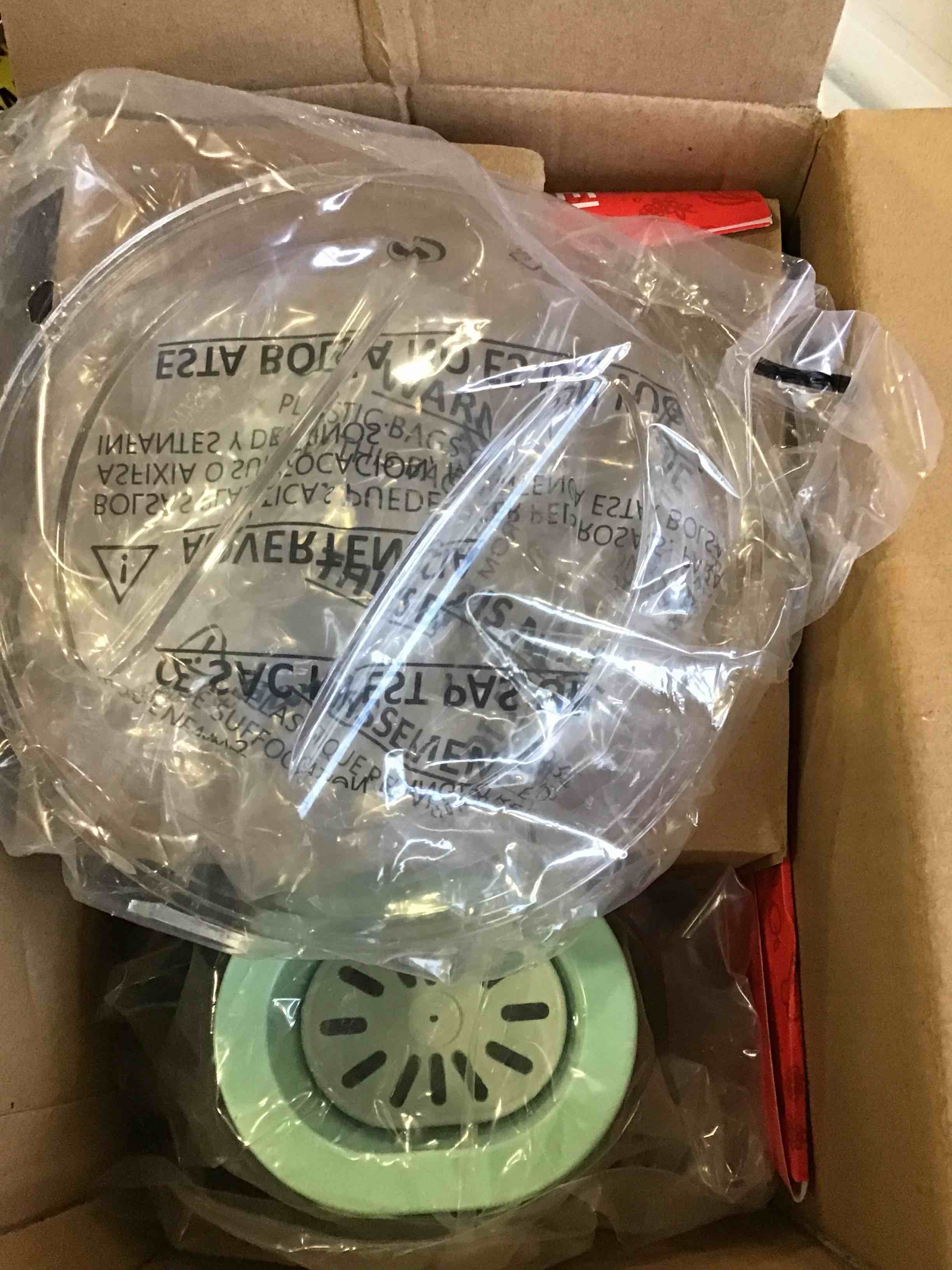https://s3.amazonaws.com/lotting-images-prod/bidfta/BLU5335316_1692273366915.jpeg