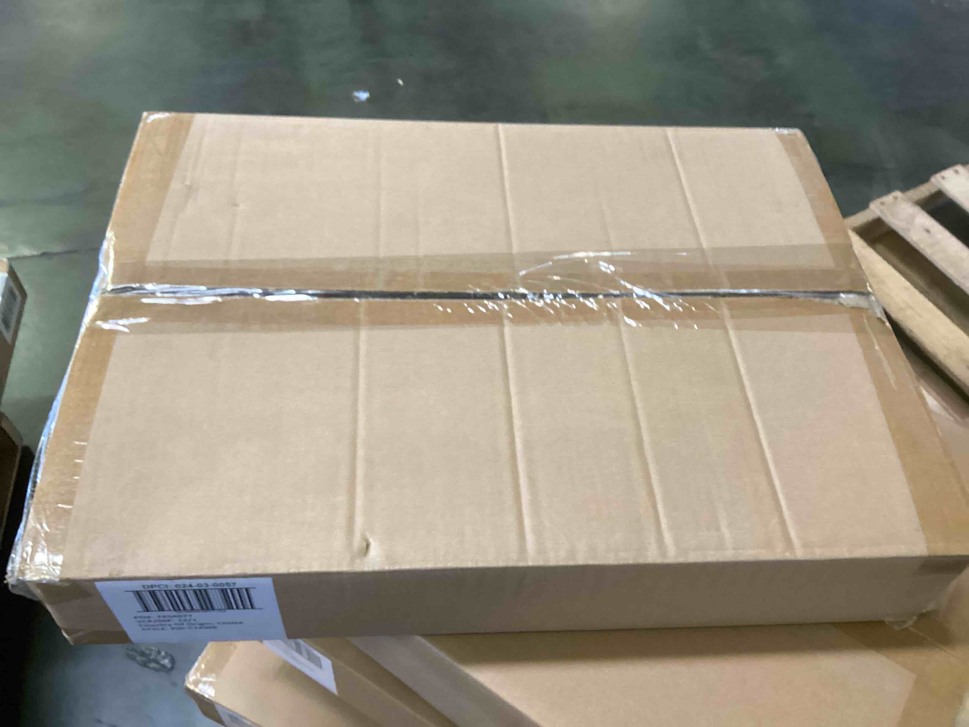 https://s3.amazonaws.com/lotting-images-prod/bidfta/BLU5335997_1702577251755.jpeg