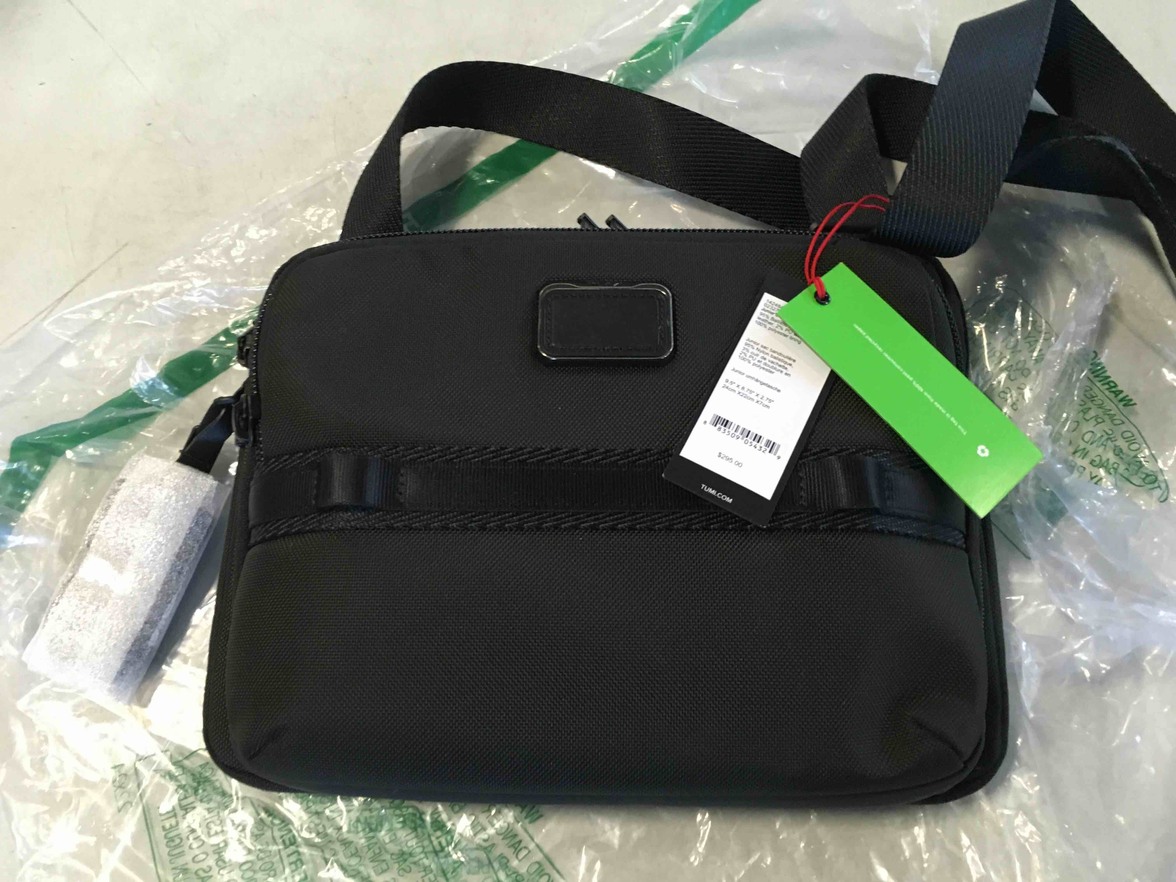https://s3.amazonaws.com/lotting-images-prod/bidfta/BLU5336615_1703017911642.jpeg