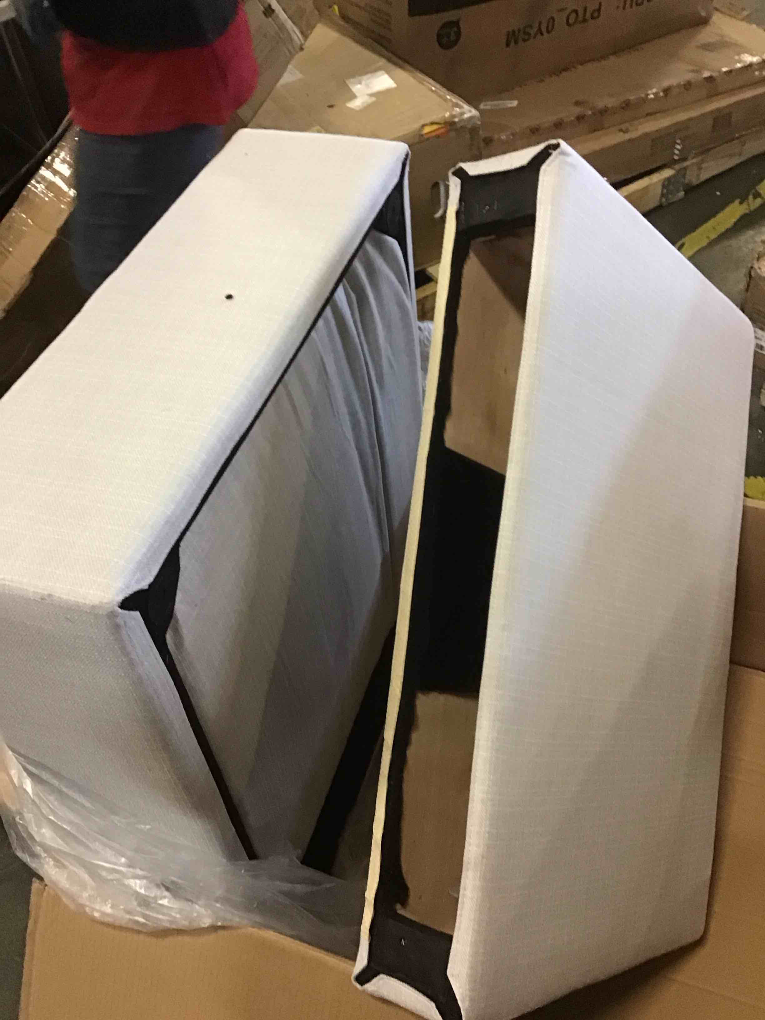 https://s3.amazonaws.com/lotting-images-prod/bidfta/BLU5339032_1703105468314.jpeg