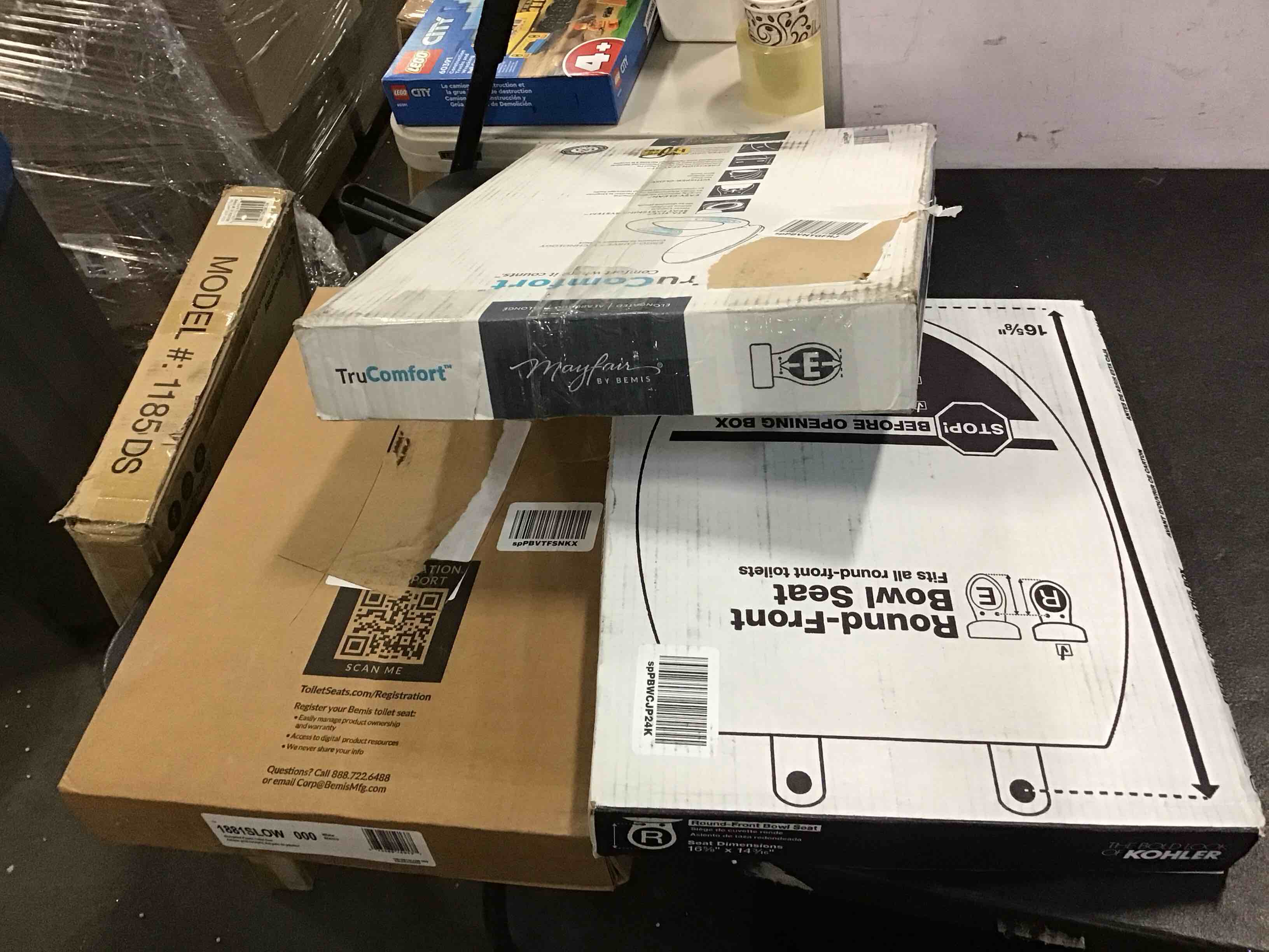 https://s3.amazonaws.com/lotting-images-prod/bidfta/BLU5339316_1703249348174.jpeg