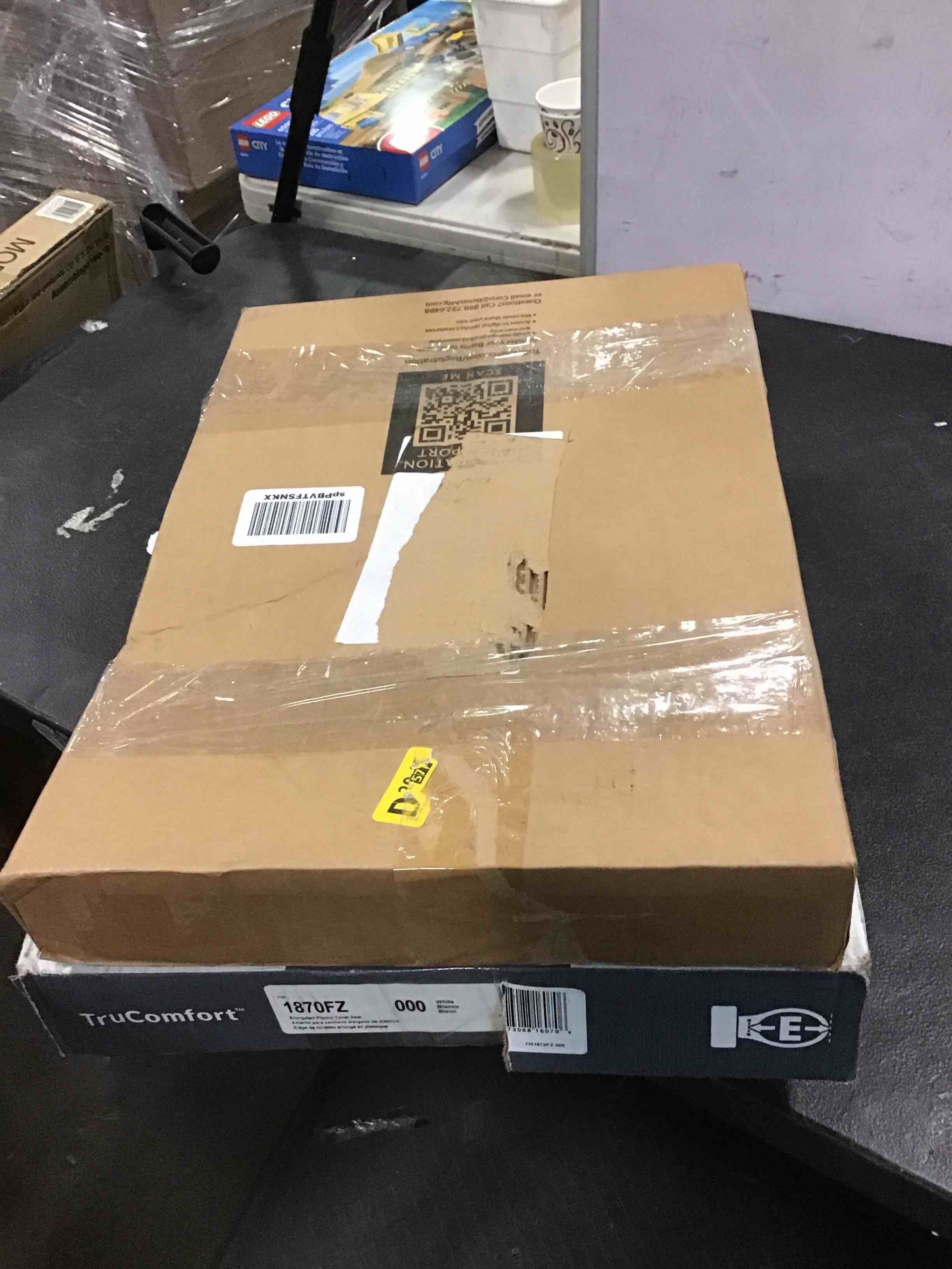 https://s3.amazonaws.com/lotting-images-prod/bidfta/BLU5339316_1703249450841.jpeg