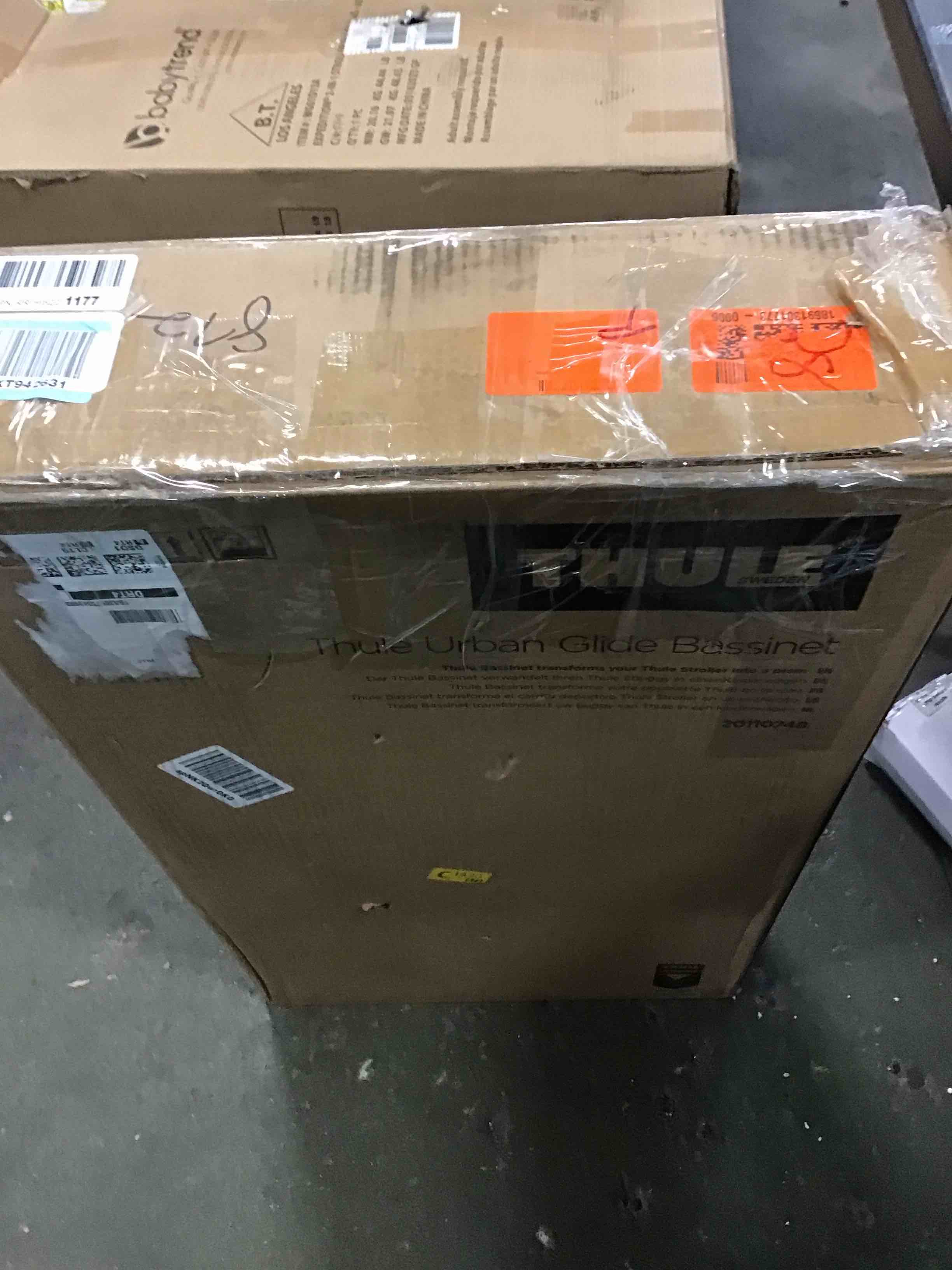 https://s3.amazonaws.com/lotting-images-prod/bidfta/BLU5339455_1703268796305.jpeg