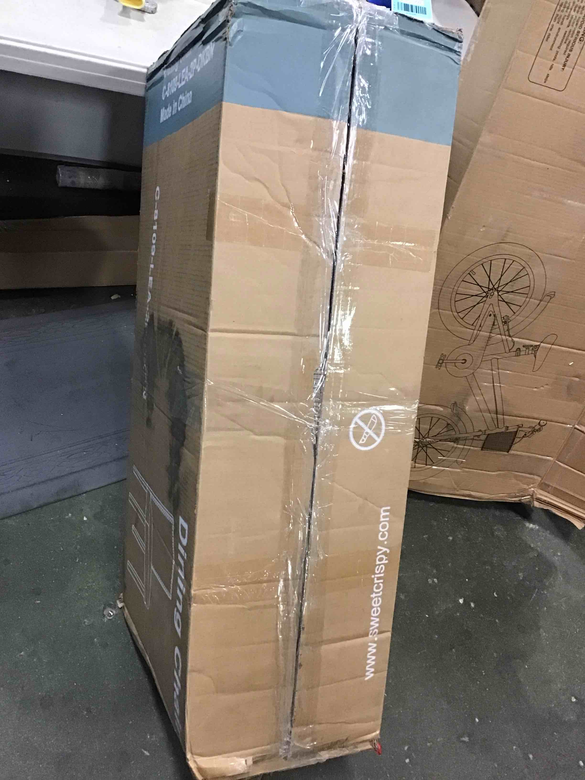 https://s3.amazonaws.com/lotting-images-prod/bidfta/BLU5339586_1703600353343.jpeg
