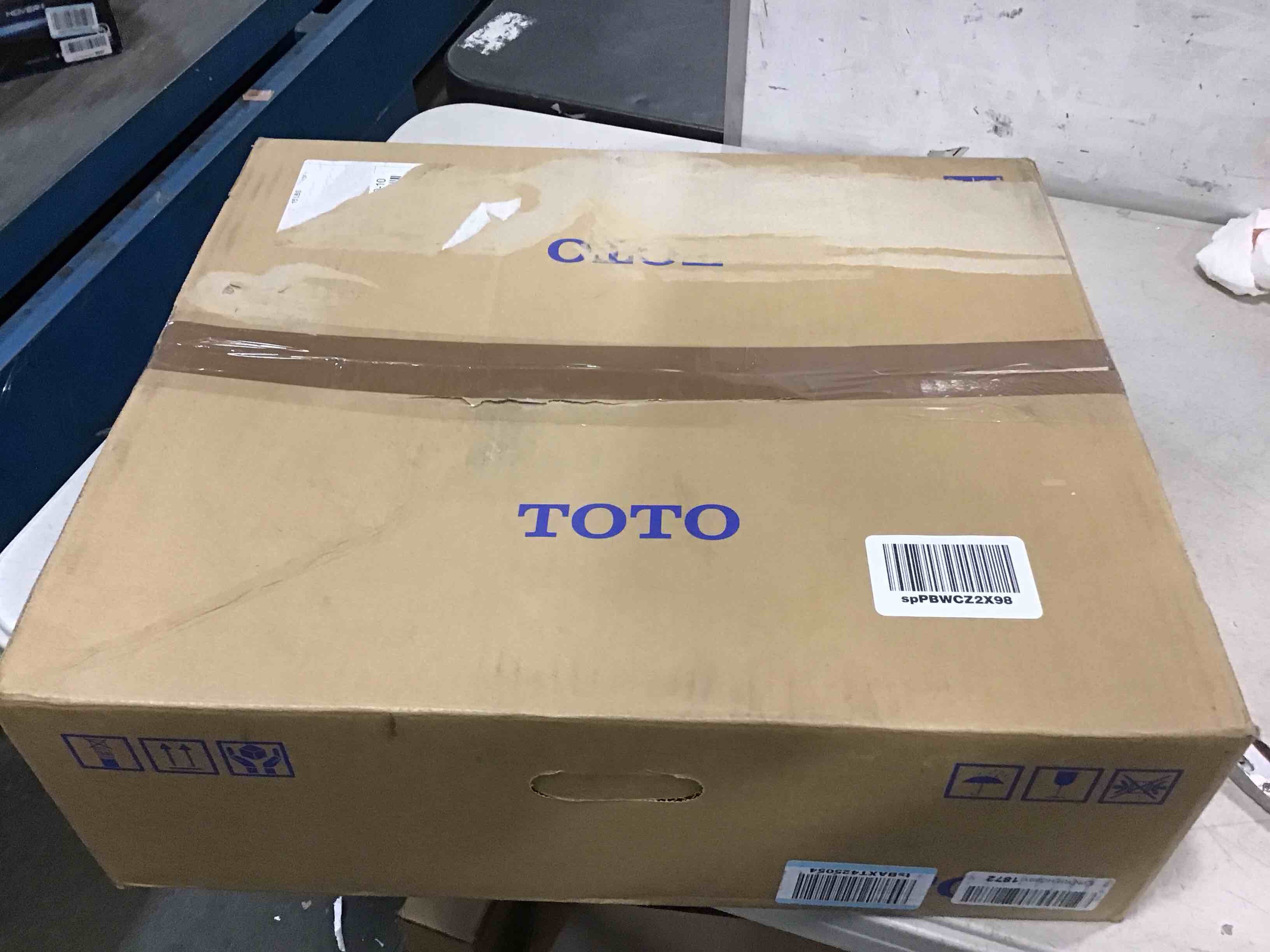 https://s3.amazonaws.com/lotting-images-prod/bidfta/BLU5339671_1703610297520.jpeg