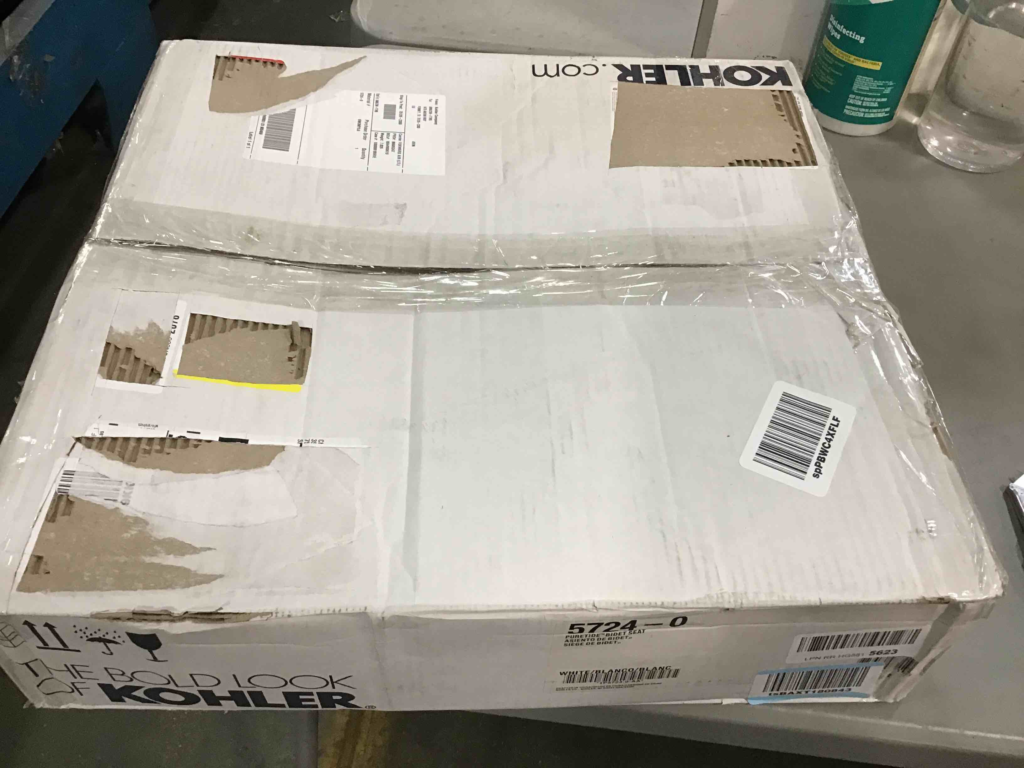 https://s3.amazonaws.com/lotting-images-prod/bidfta/BLU5340050_1703777436782.jpeg