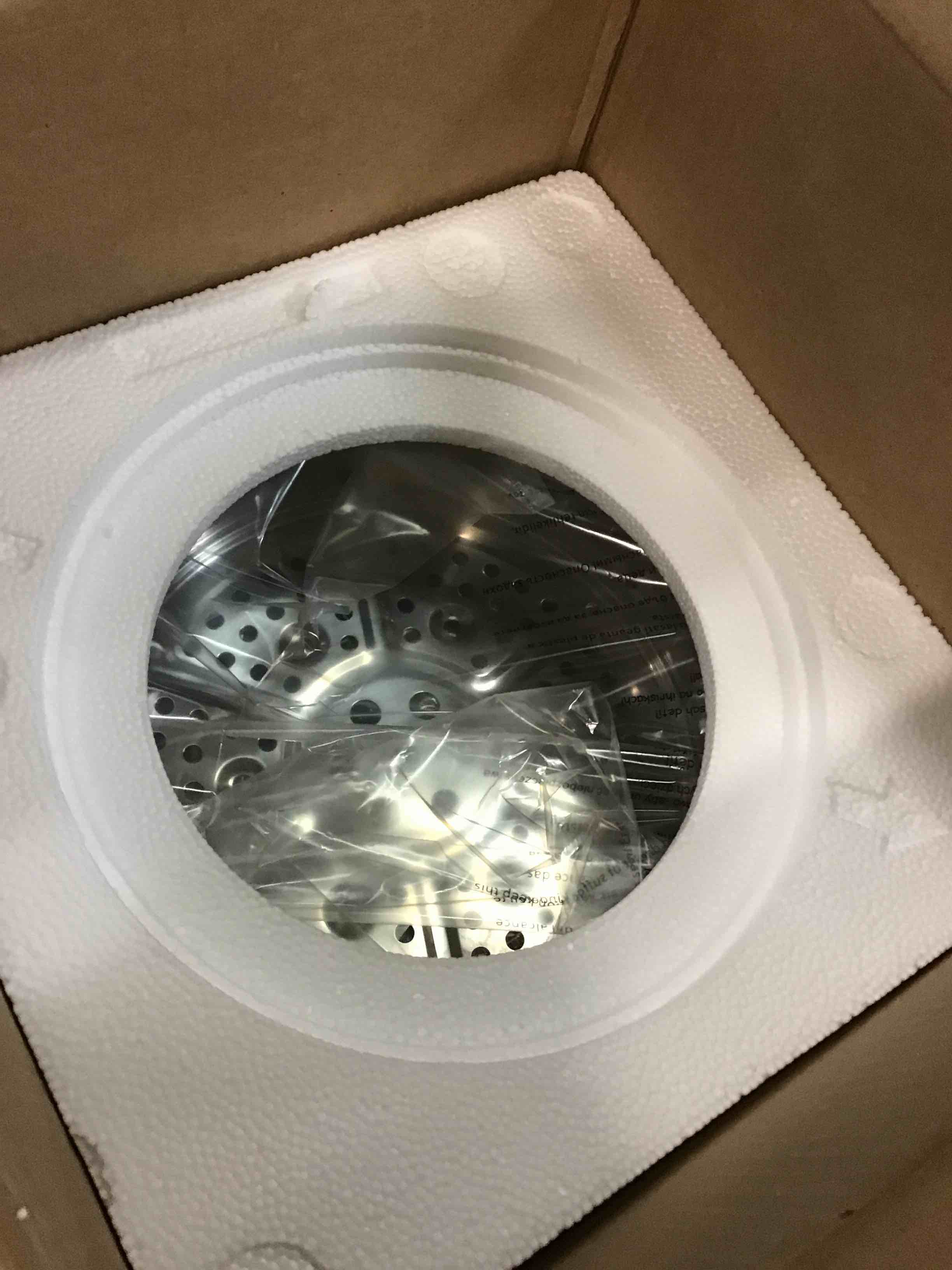 https://s3.amazonaws.com/lotting-images-prod/bidfta/BLU5340156_1703791895381.jpeg
