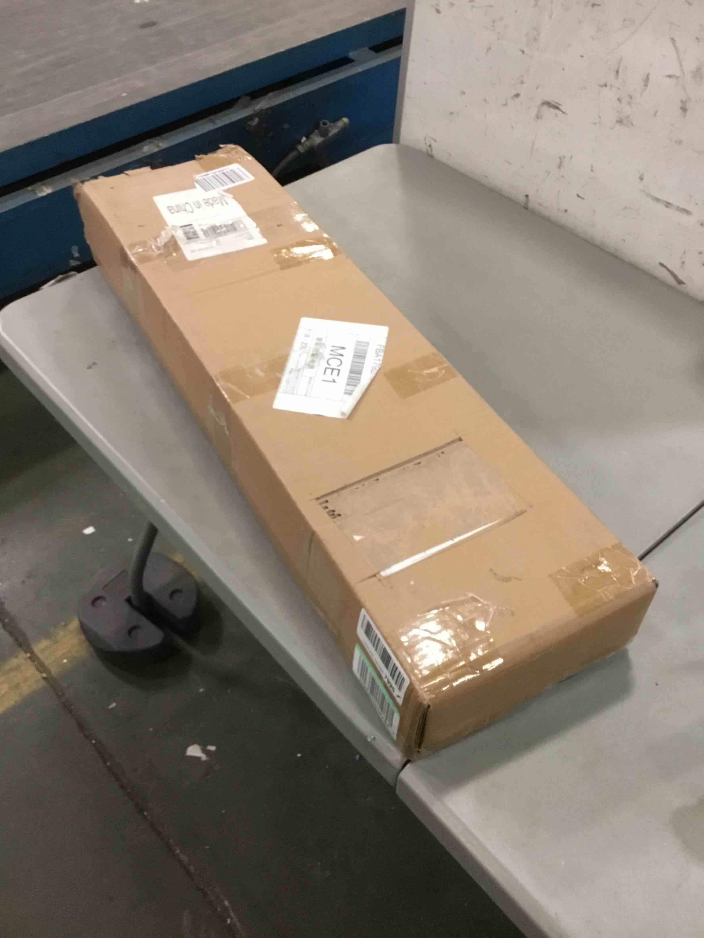 https://s3.amazonaws.com/lotting-images-prod/bidfta/BLU5340791_1702661493145.jpeg
