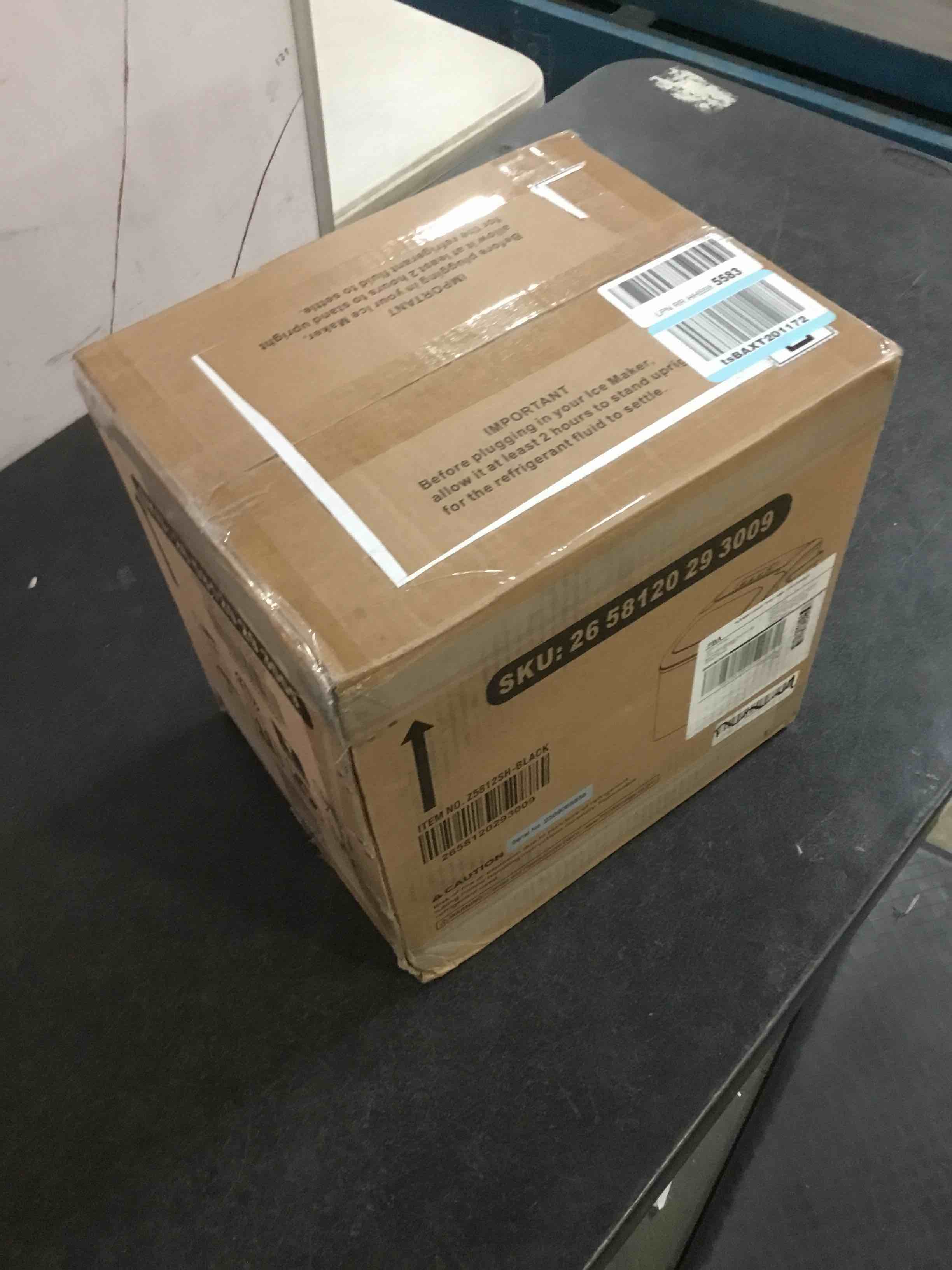 https://s3.amazonaws.com/lotting-images-prod/bidfta/BLU5341033_1702924176356.jpeg