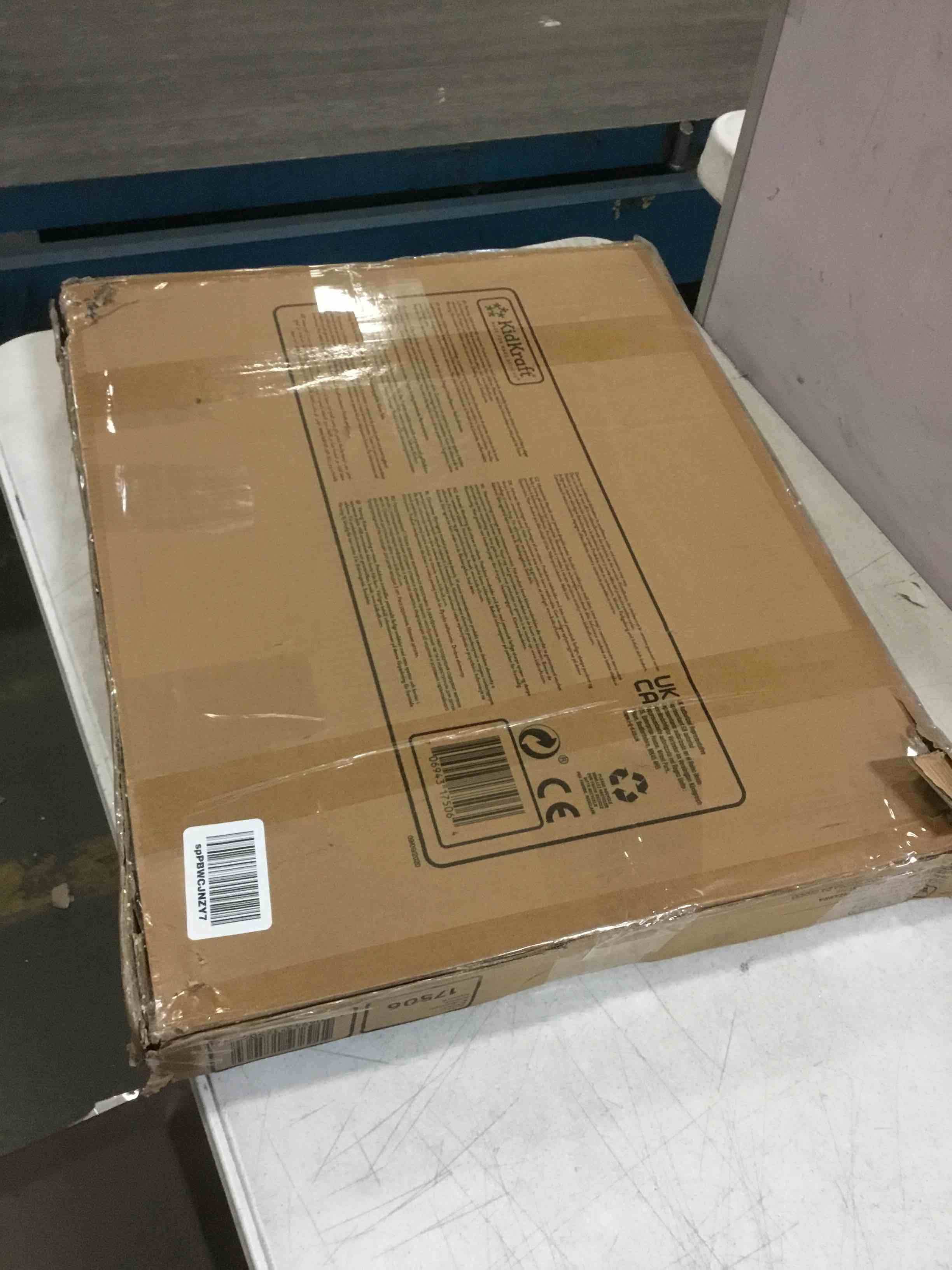 https://s3.amazonaws.com/lotting-images-prod/bidfta/BLU5341474_1703182444571.jpeg