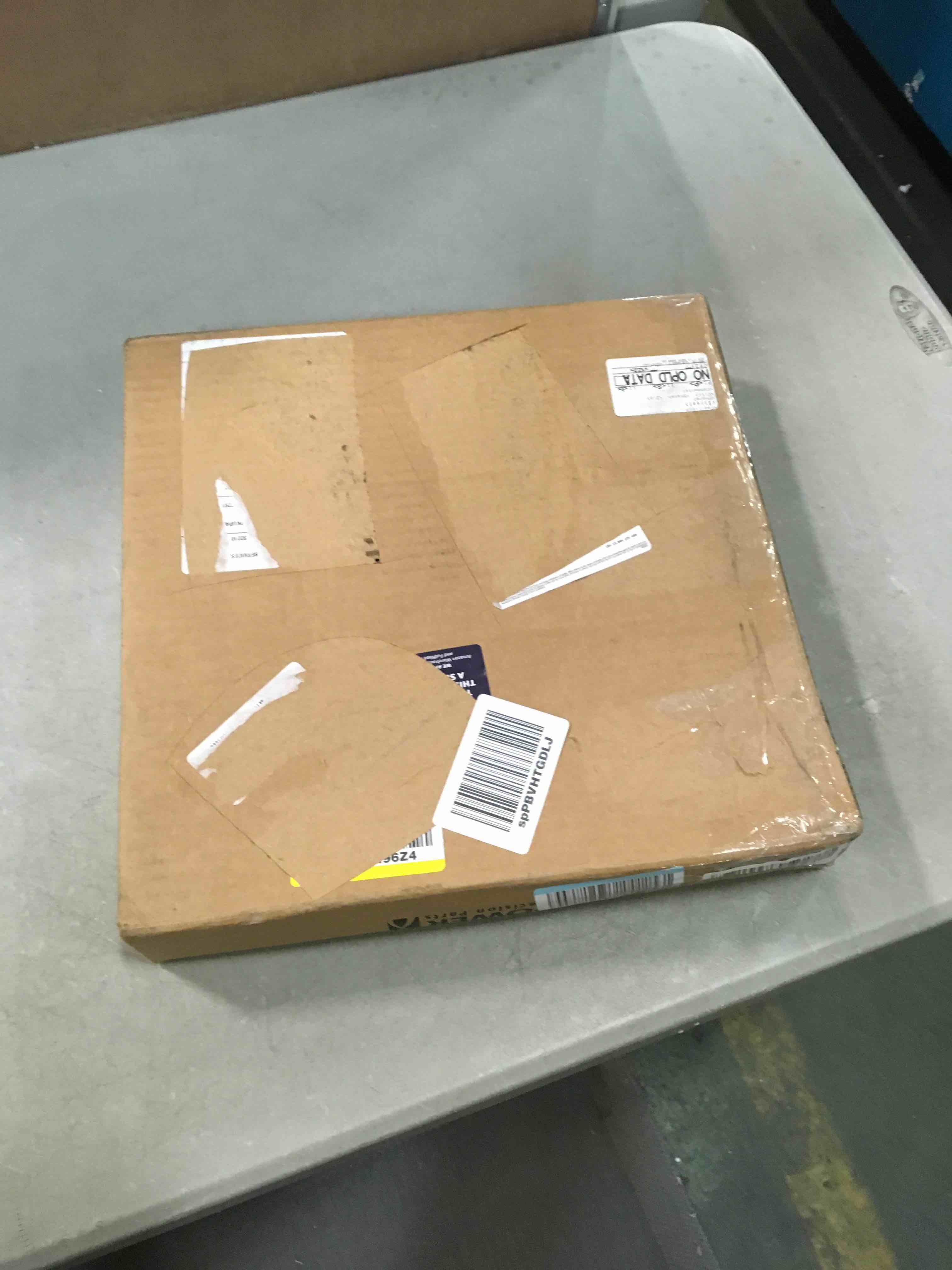 https://s3.amazonaws.com/lotting-images-prod/bidfta/BLU5341571_1703247793413.jpeg