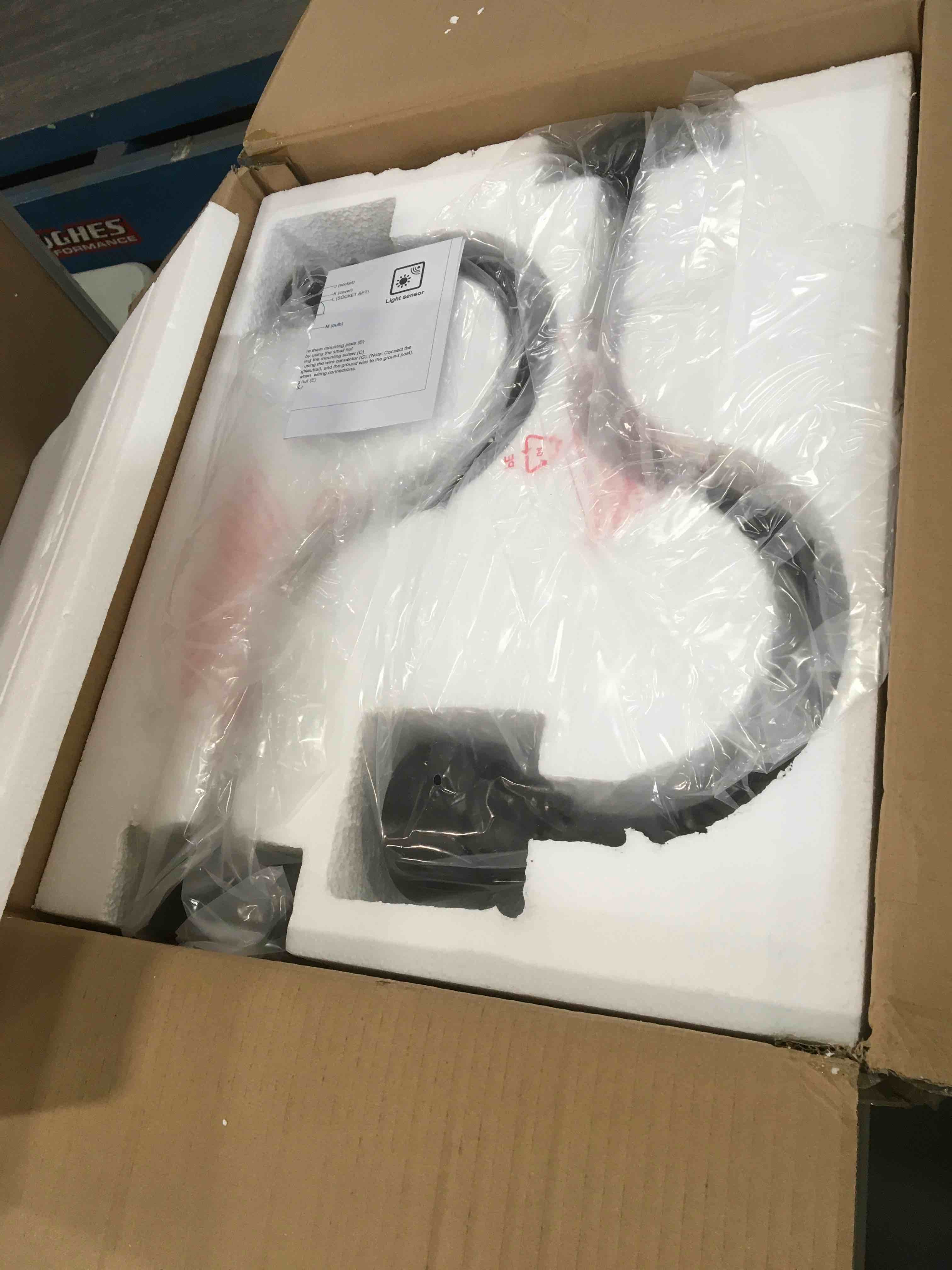 https://s3.amazonaws.com/lotting-images-prod/bidfta/BLU5341649_1703259163154.jpeg
